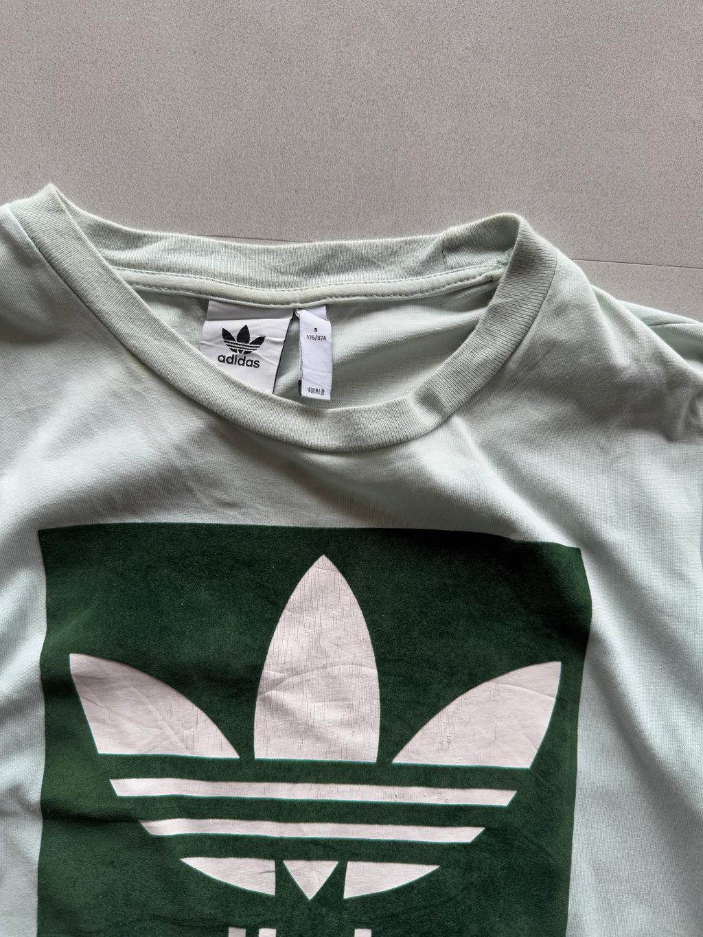 ADIDAS ORGINALS TEE - S