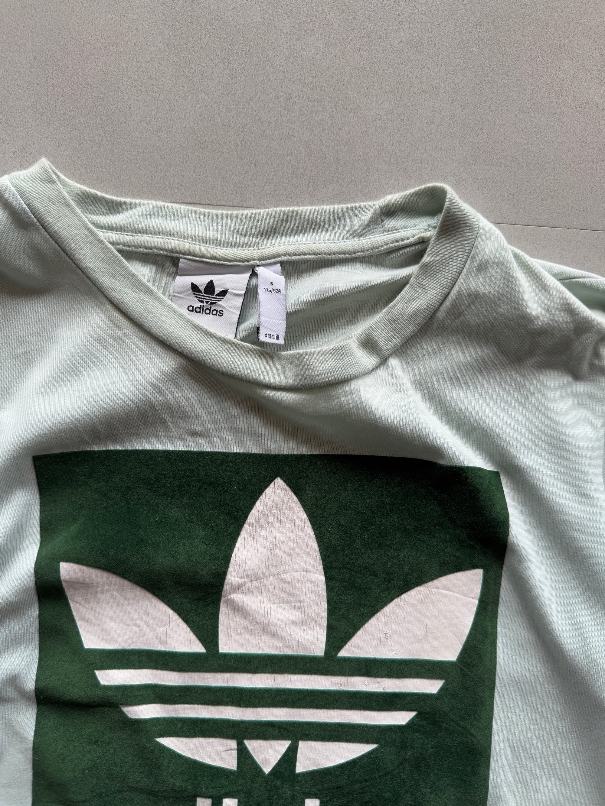 ADIDAS ORGINALS TEE - S