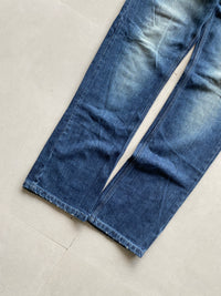 DIESEL INDUSTRY STRAIGHT FIT DENIM - M