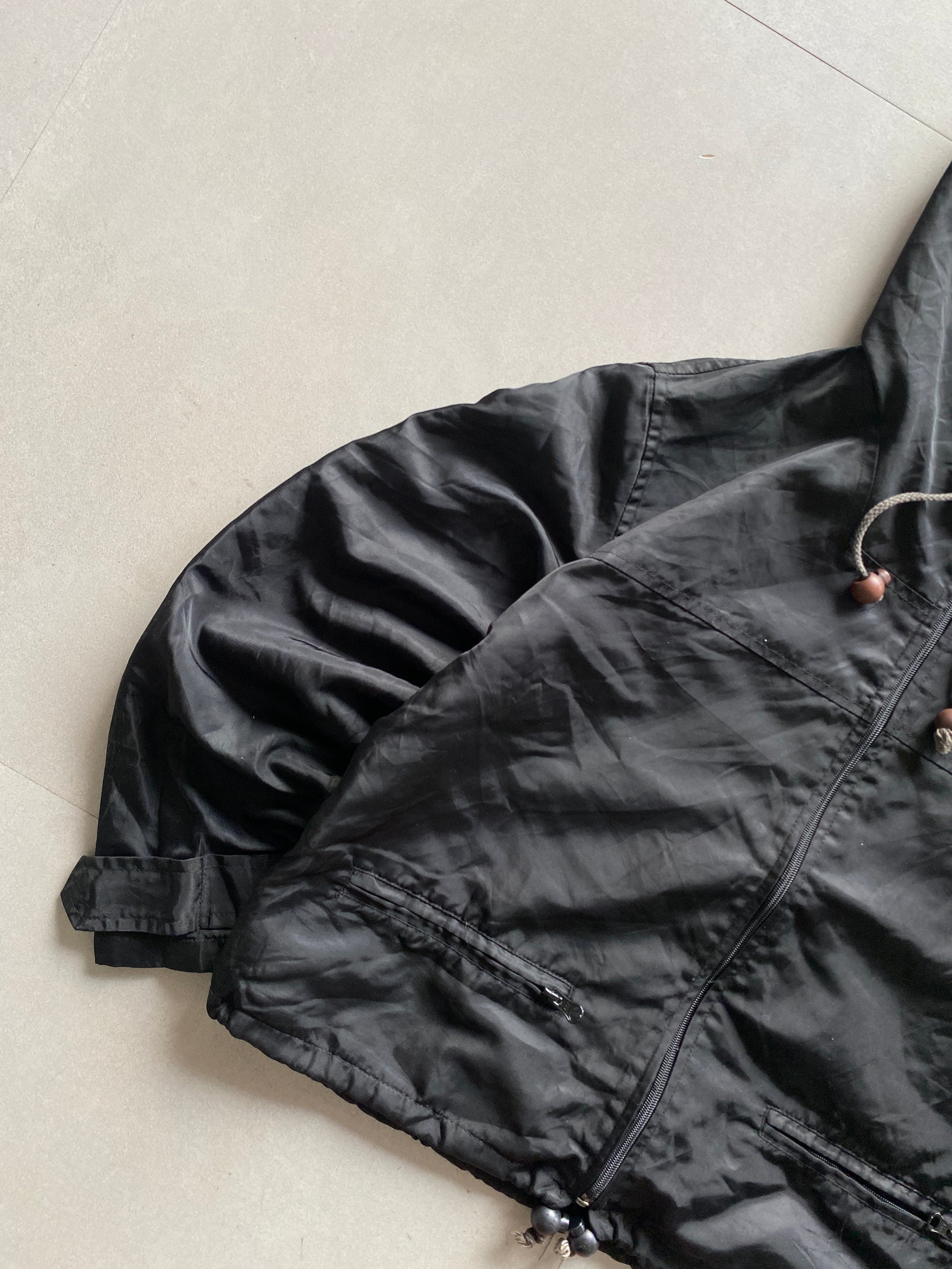 HOODED CROPPED HEAVY JACKET - M