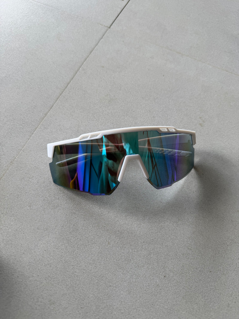 UV PROTECTED SPORTS GOGGLES