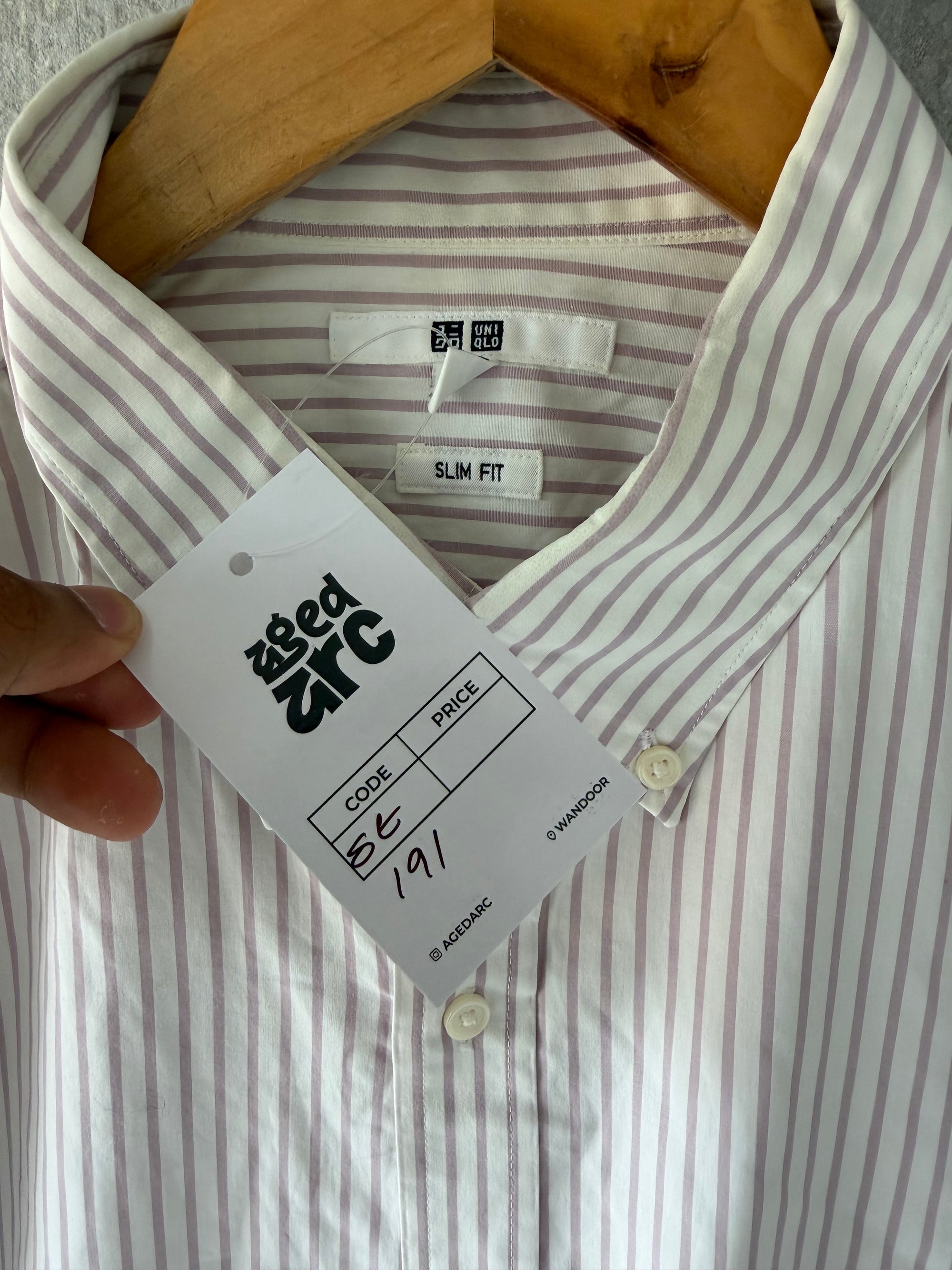 UNIQLO STRIPED SHIRT ST191 - L