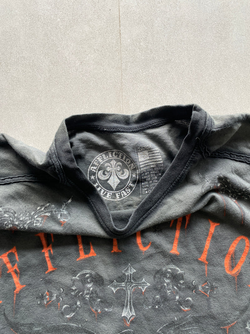 AFFLICTION TEE - M