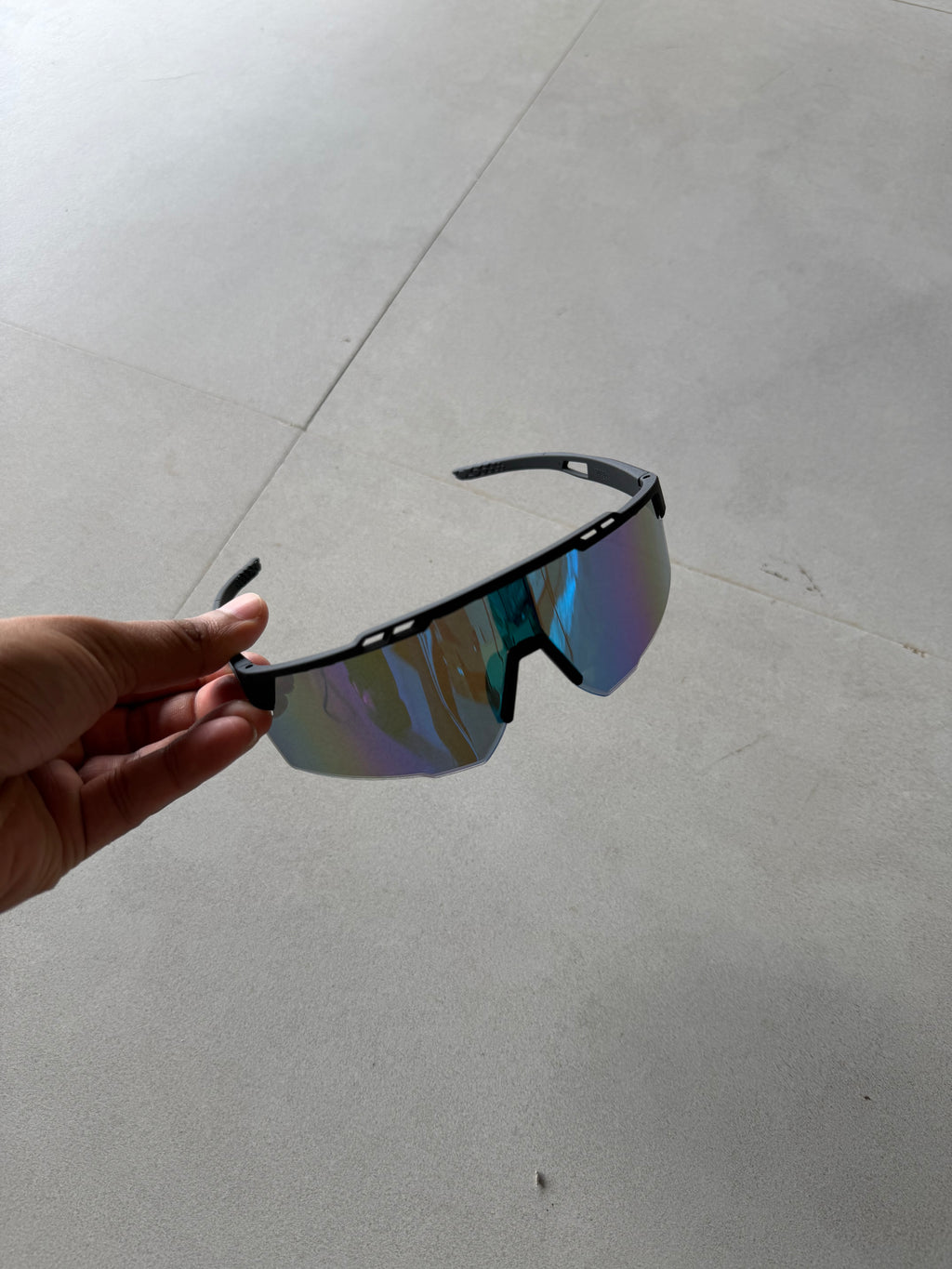 UV PROTECTED SPORTS GOGGLES