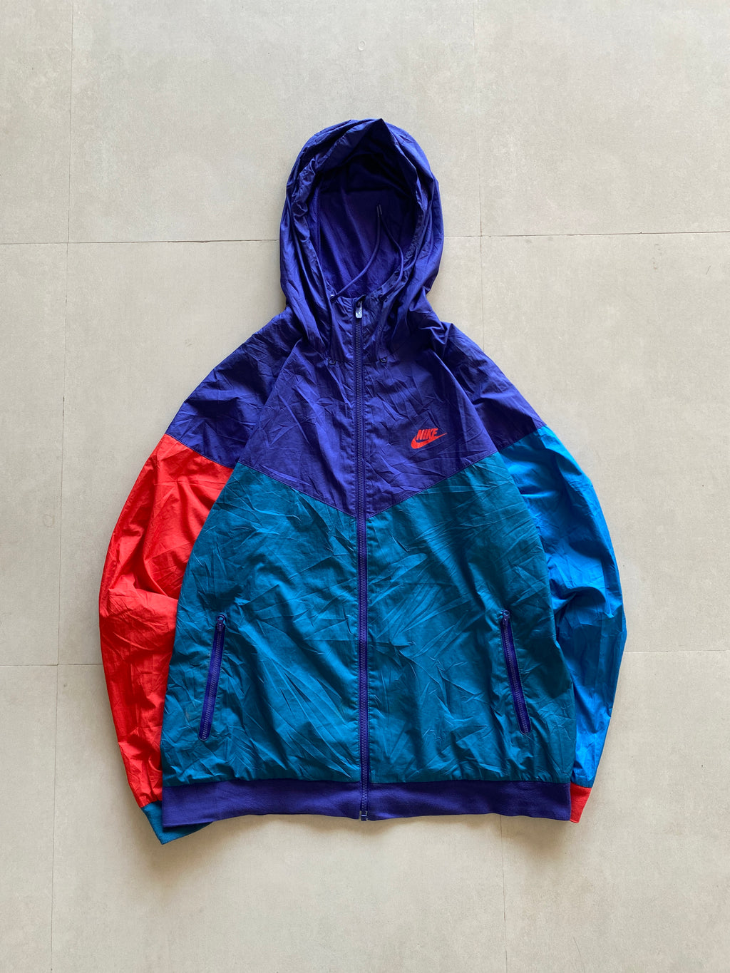NIKE HOODED JACKET - XL