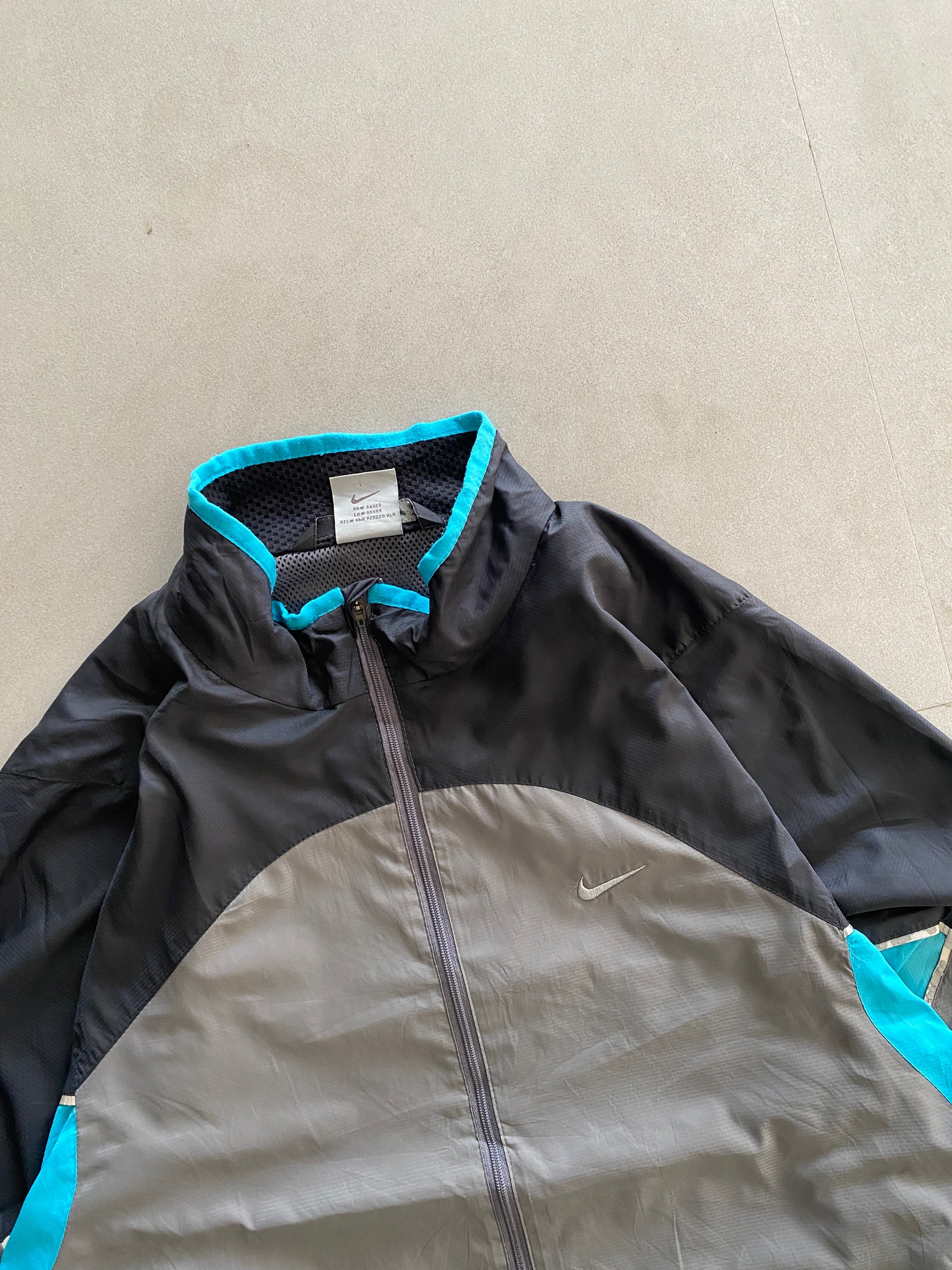 NIKE DRI-FIT JACKET - M