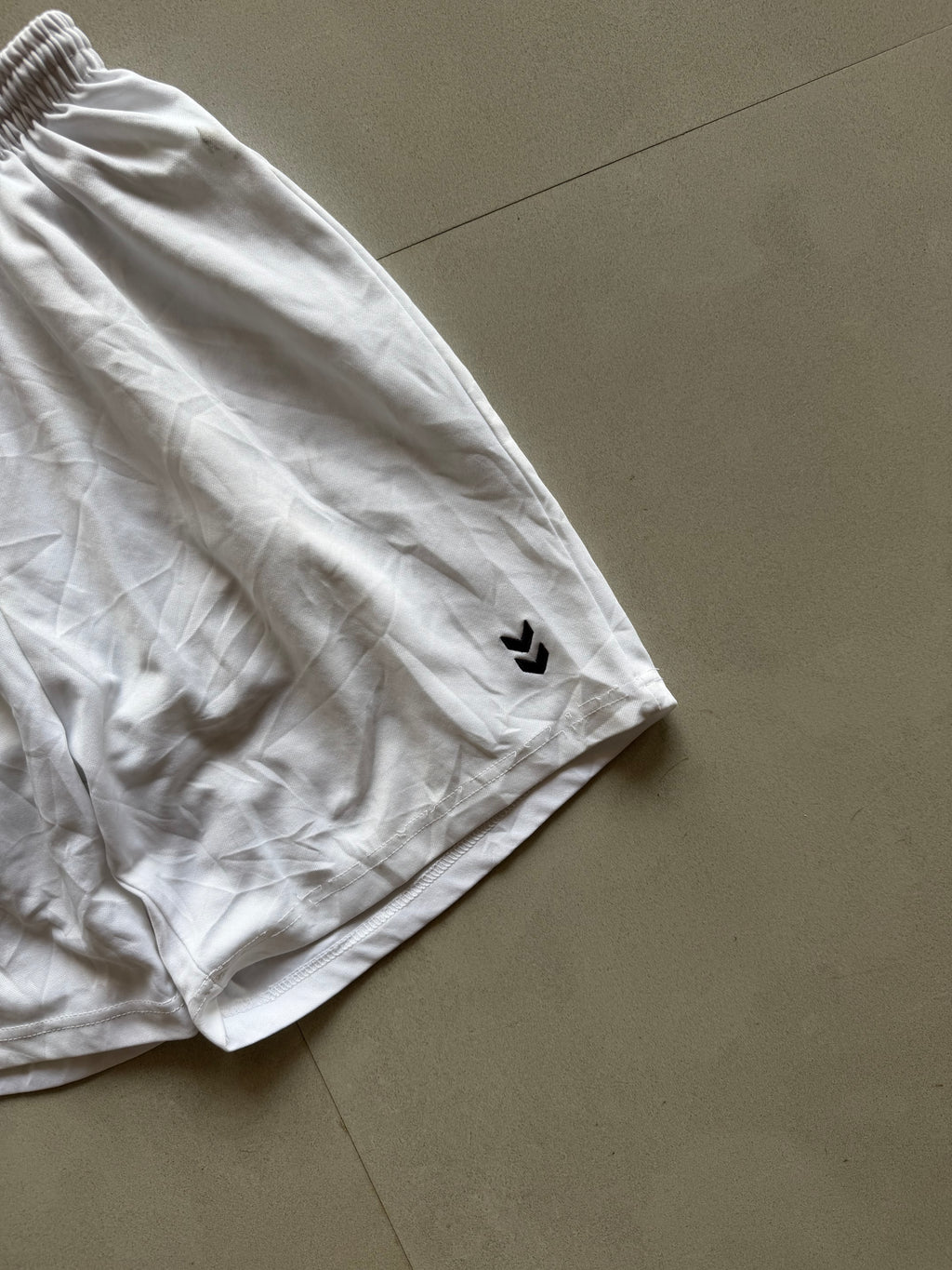 HUMMEL SHORTS - S