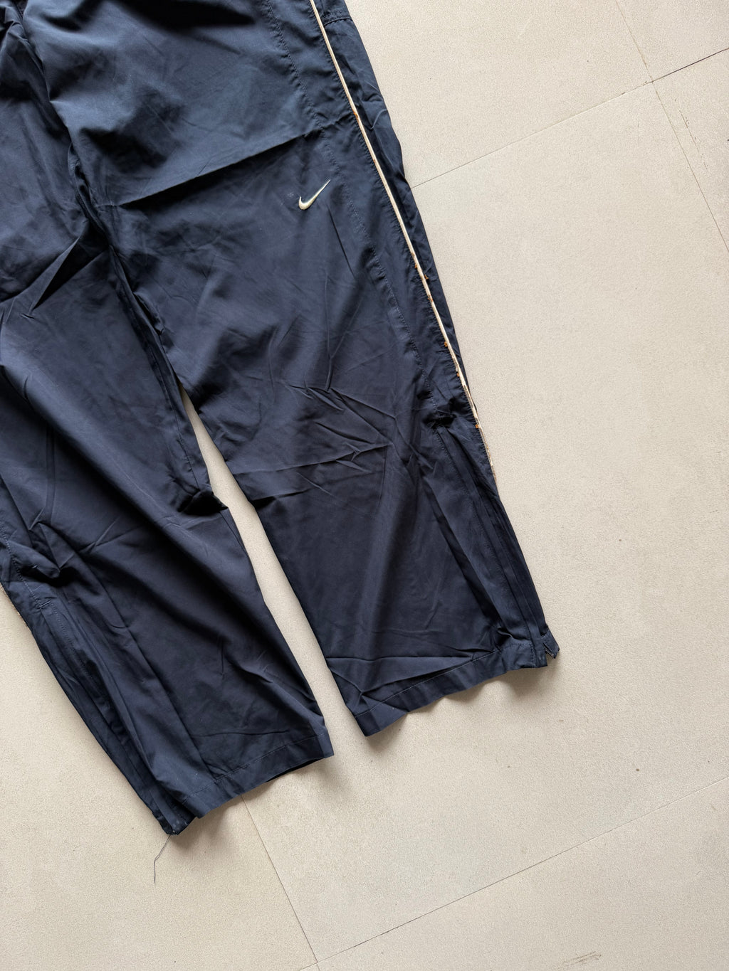 VINTAGE NIKE TRACK PANT9 - L