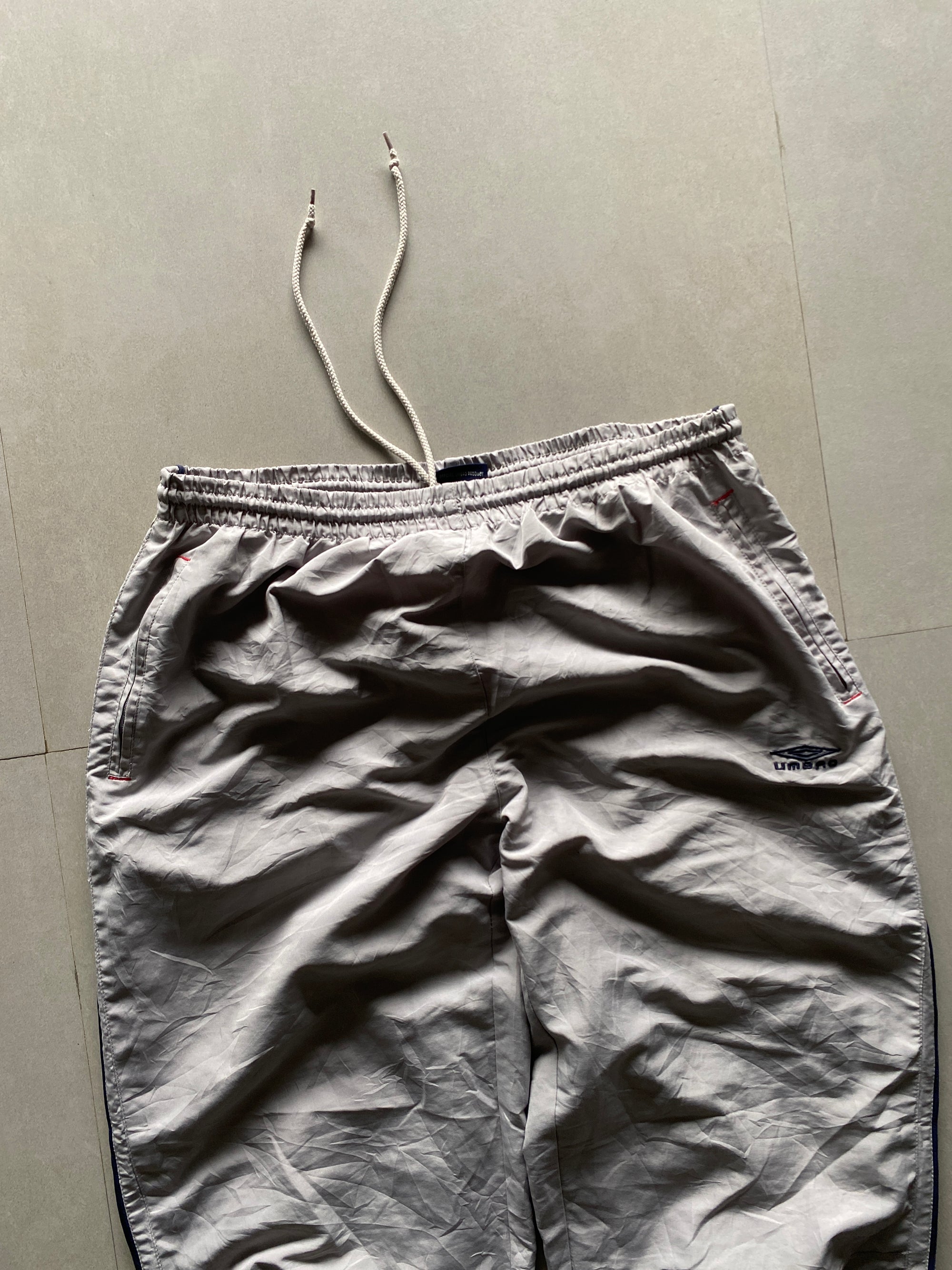 UMBRO  TRACK PANT - L