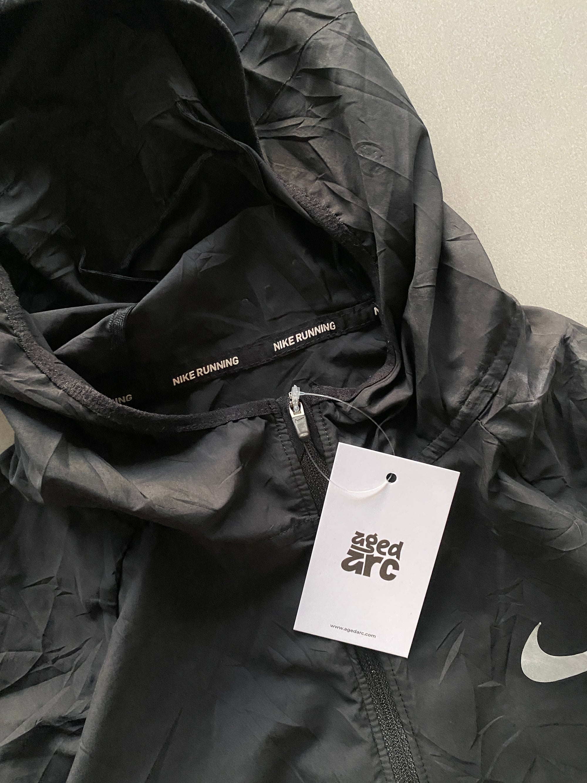 HOODED NIKE RUNNING JACKET - M
