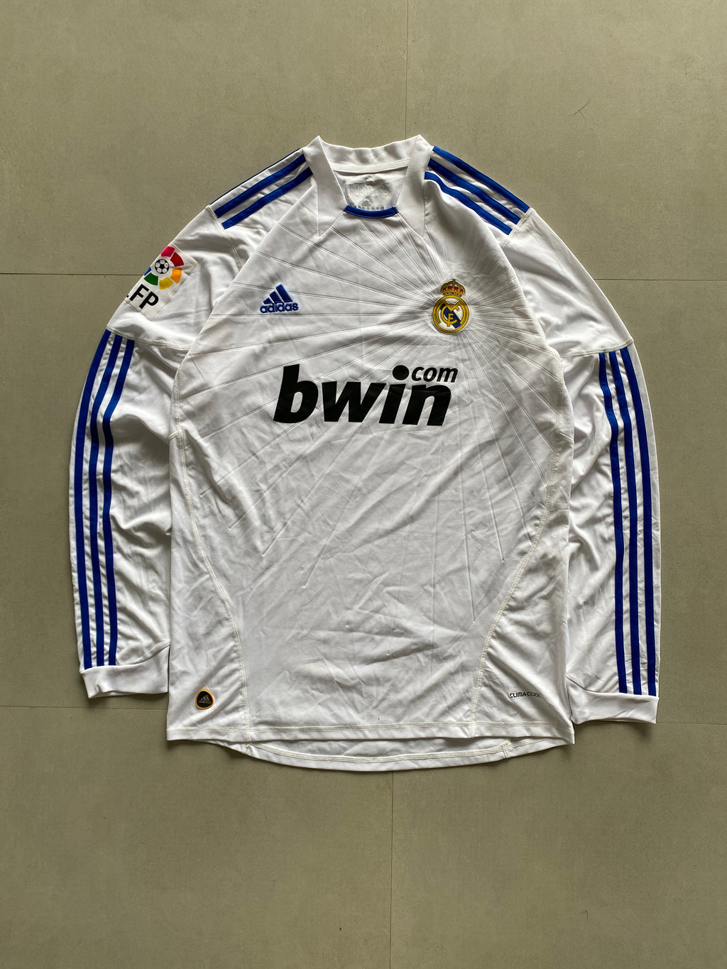 2010 REAL MADRID SERGIO RAMOS (4) JERSEY - L
