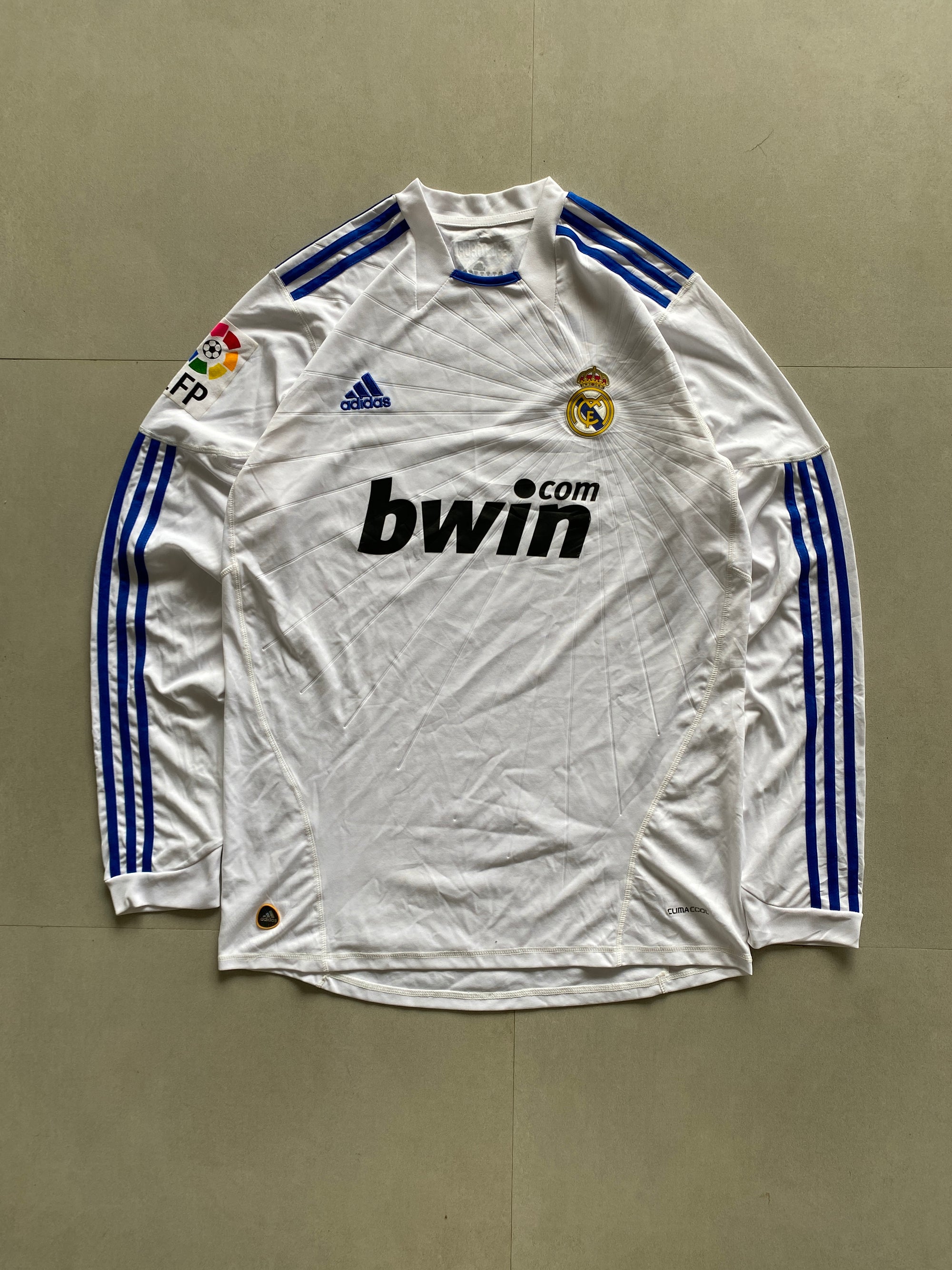 2010 REAL MADRID SERGIO RAMOS (4) JERSEY - L