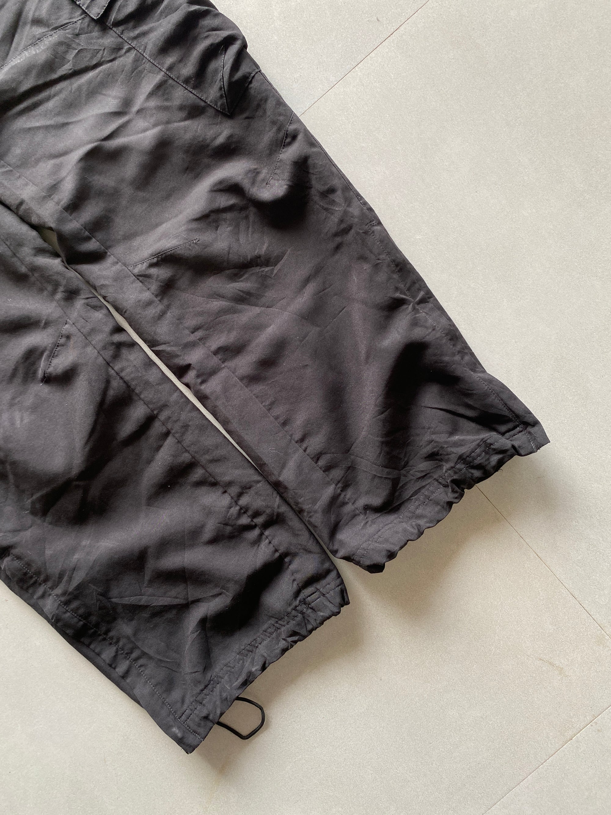 PUMA BAGGY CARGO TRACK PANT - M