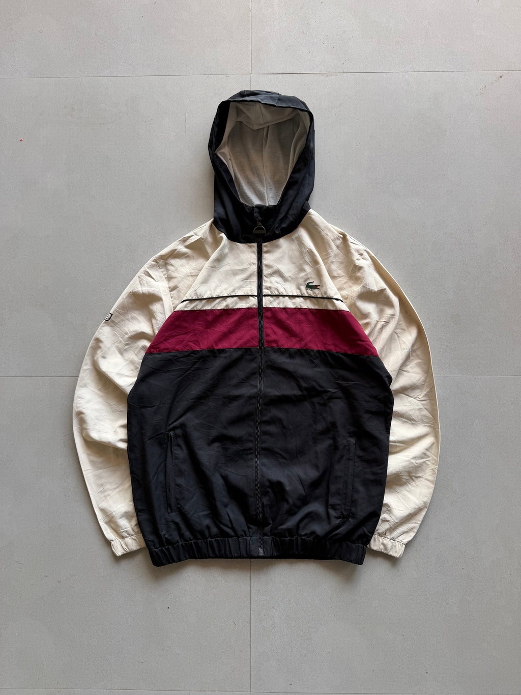 LACOSTE HOODED JACKET - M