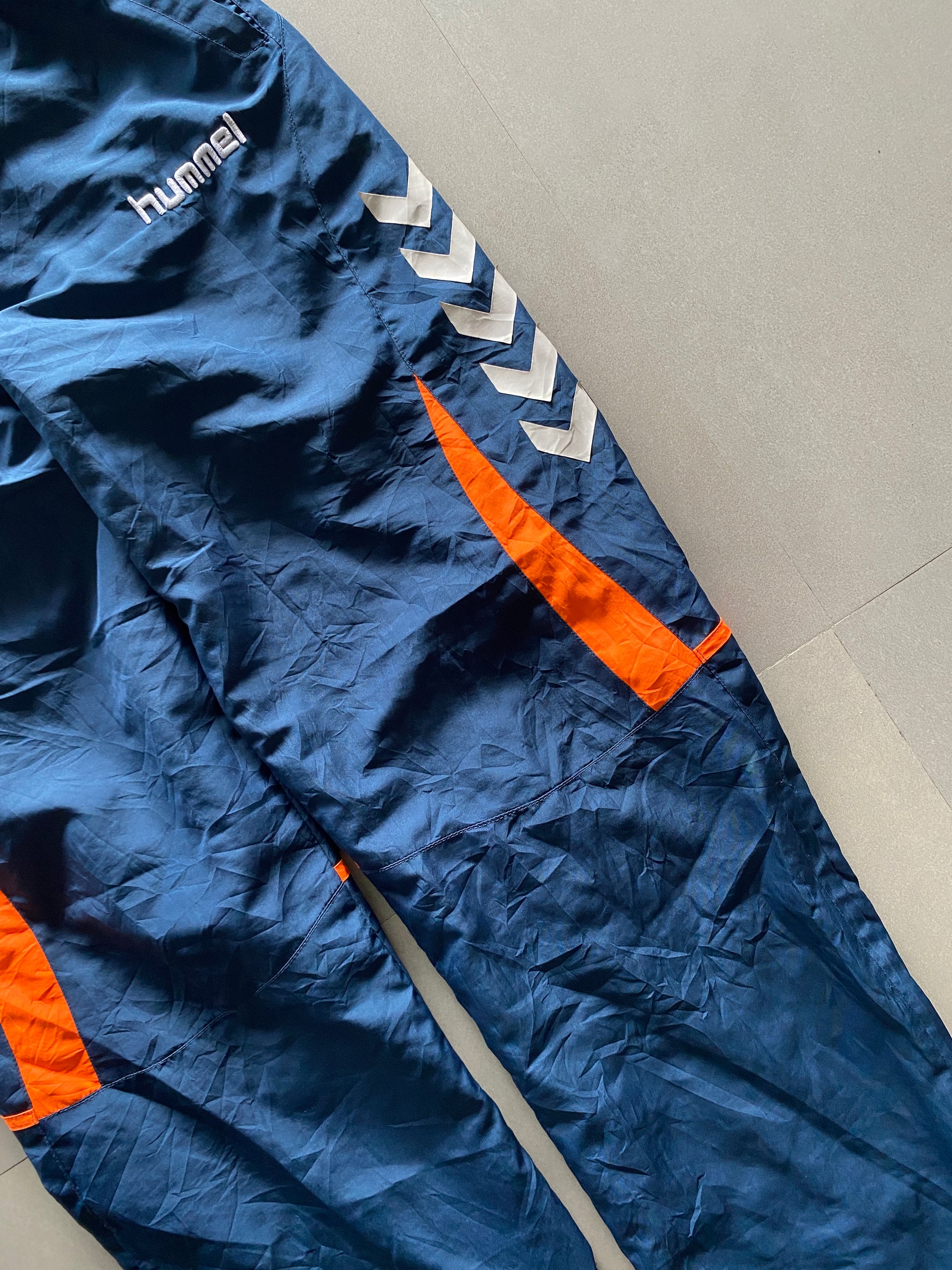 HUMMEL BAGGY TRACK PANT - M