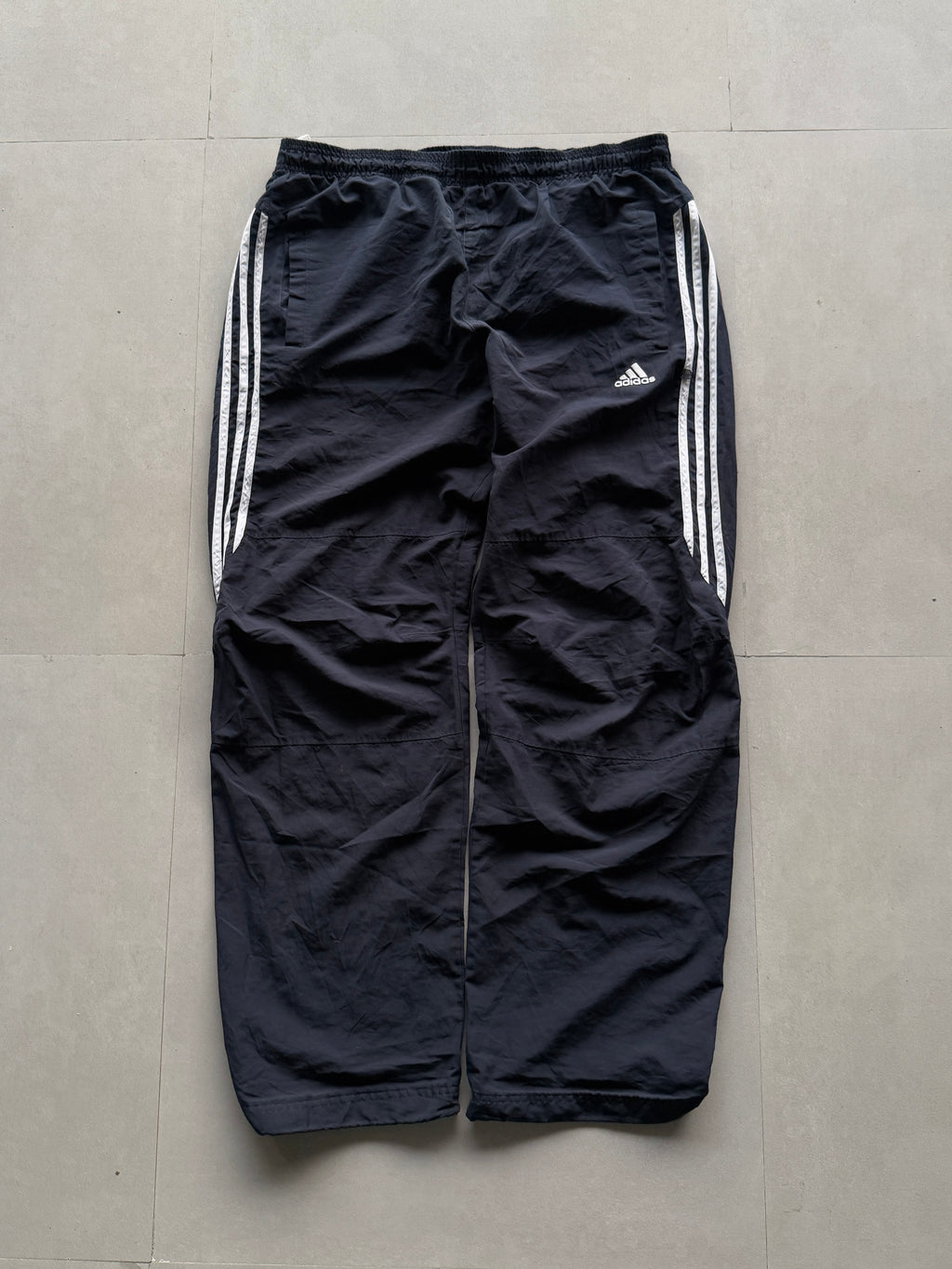 ADIDAS DARK BLUE STRIPED TRACK - L