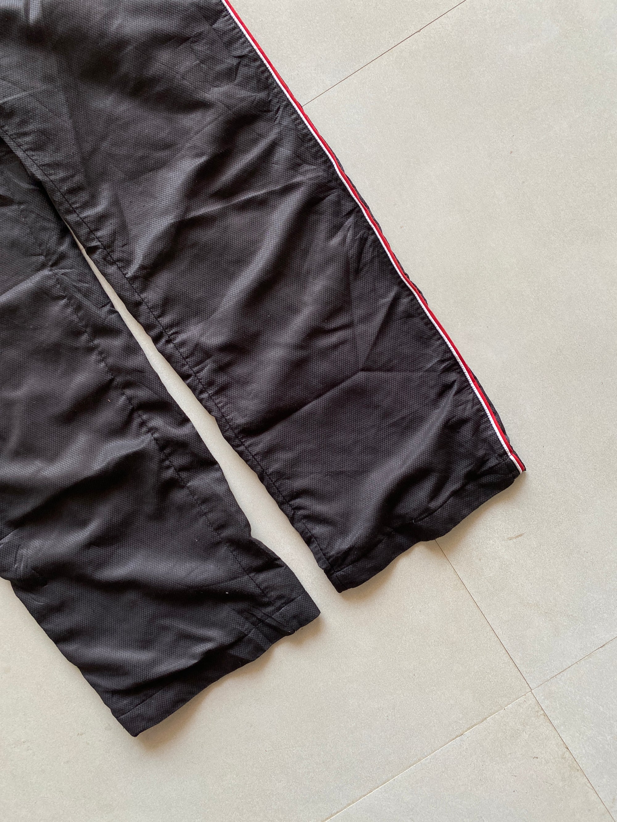 BAGGY TRACK PANT - M