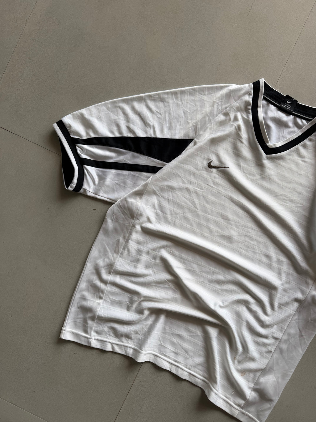 90S NIKE TEE - L