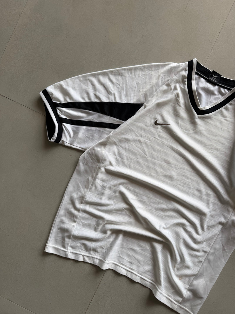 90S NIKE TEE - L