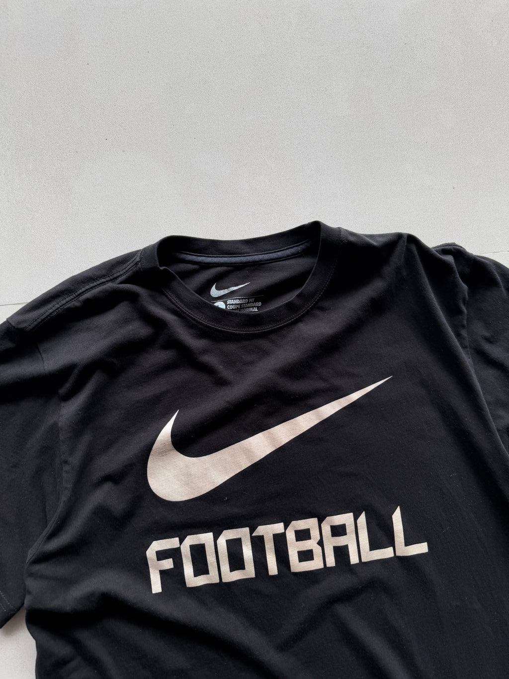 NIKE BLACK FOOTBALL TEE - M