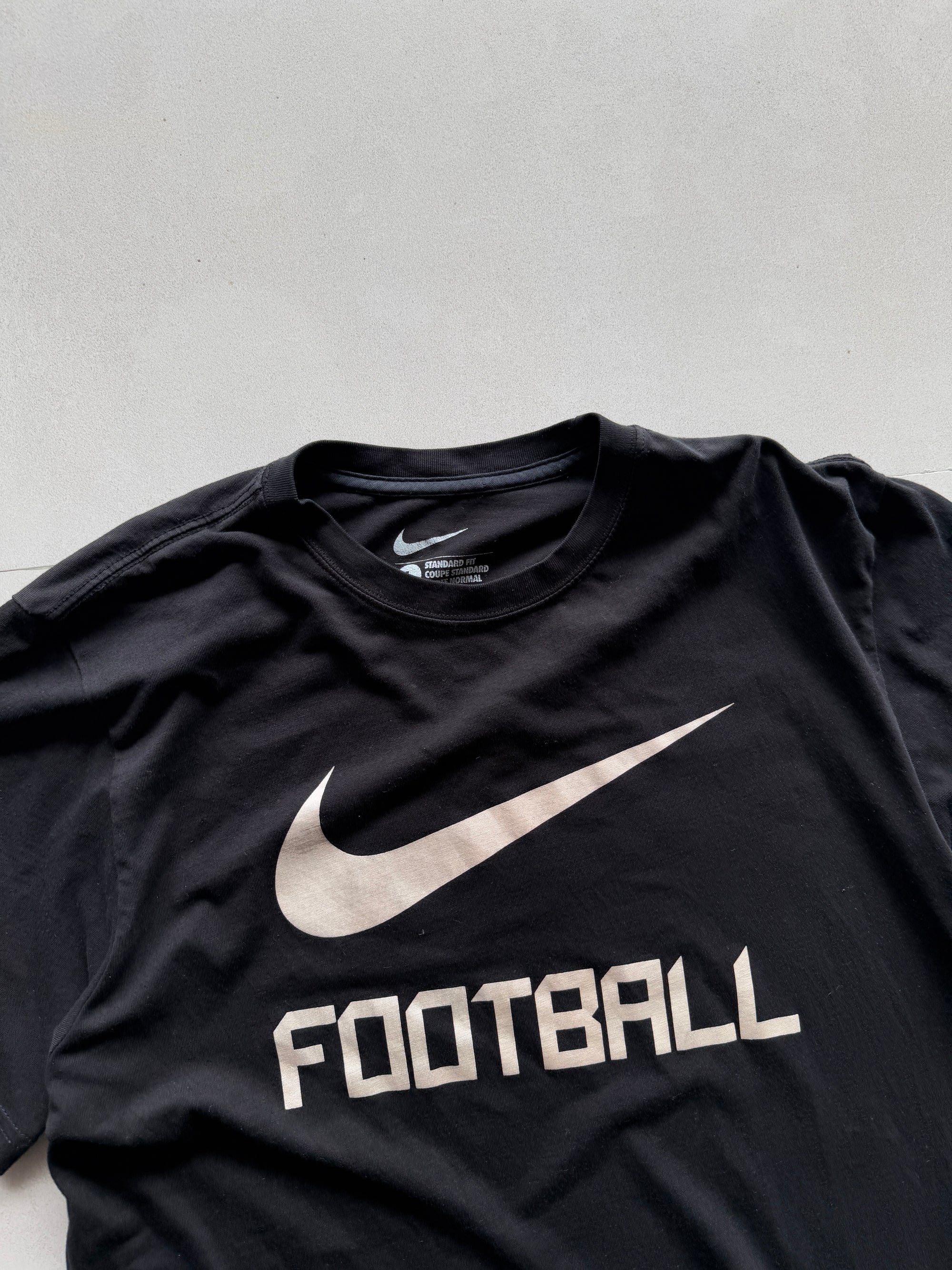 NIKE BLACK FOOTBALL TEE - M