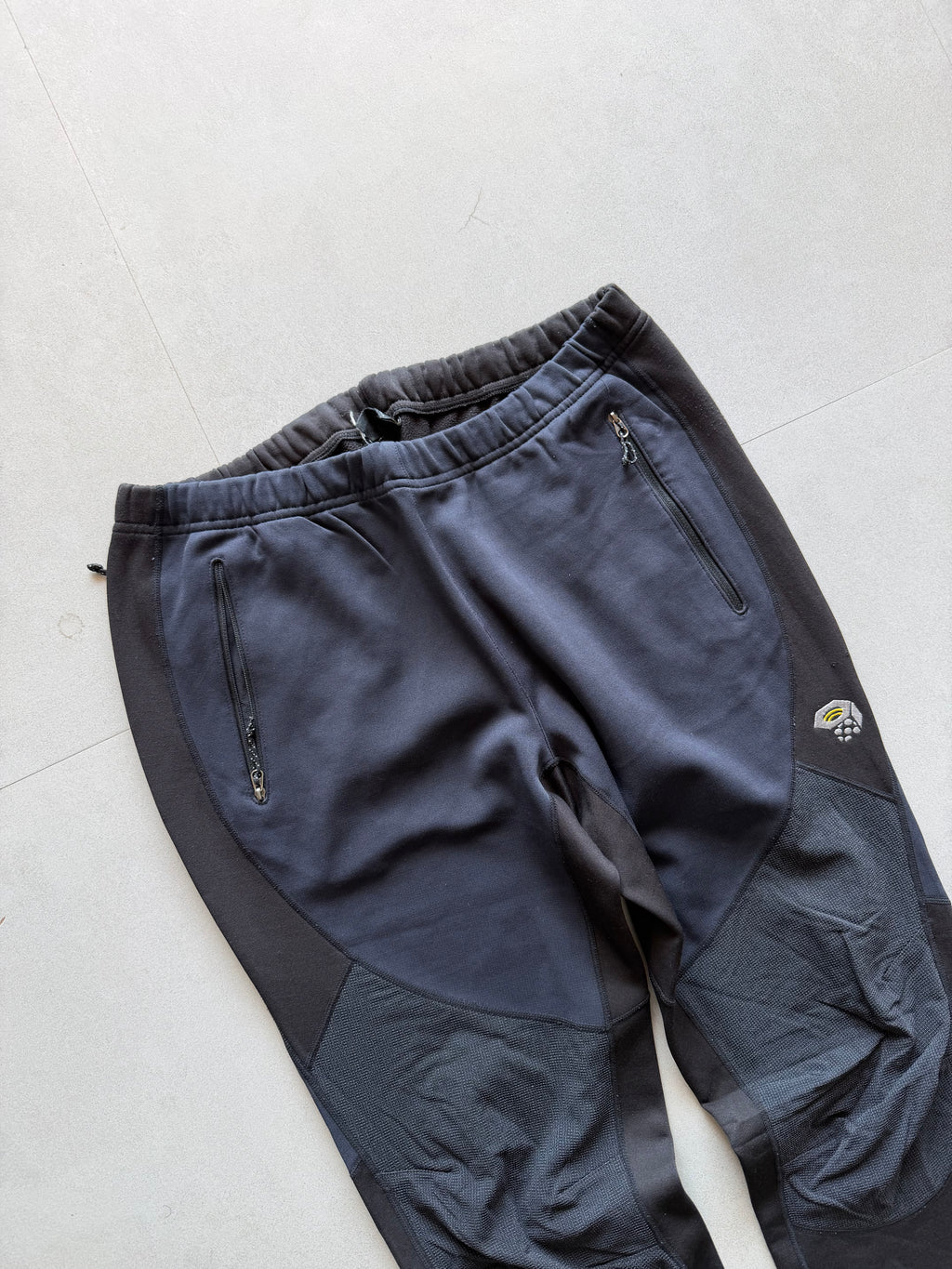 MOUNTAIN HARDWEAR HIKING PANT - M