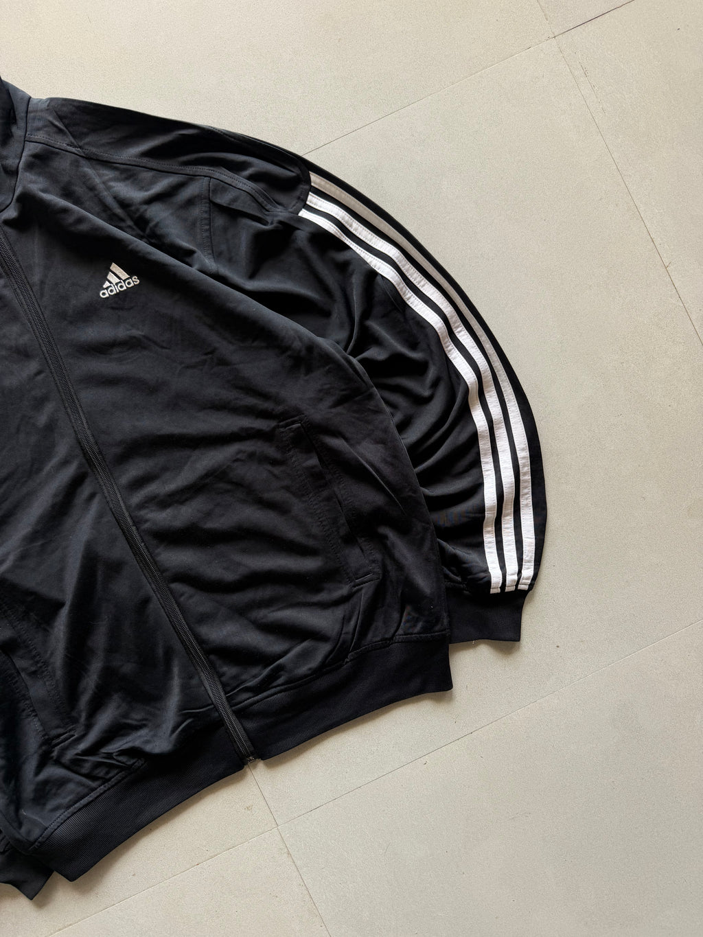 VINTAGE ADIDAS STRIPED JACKET -