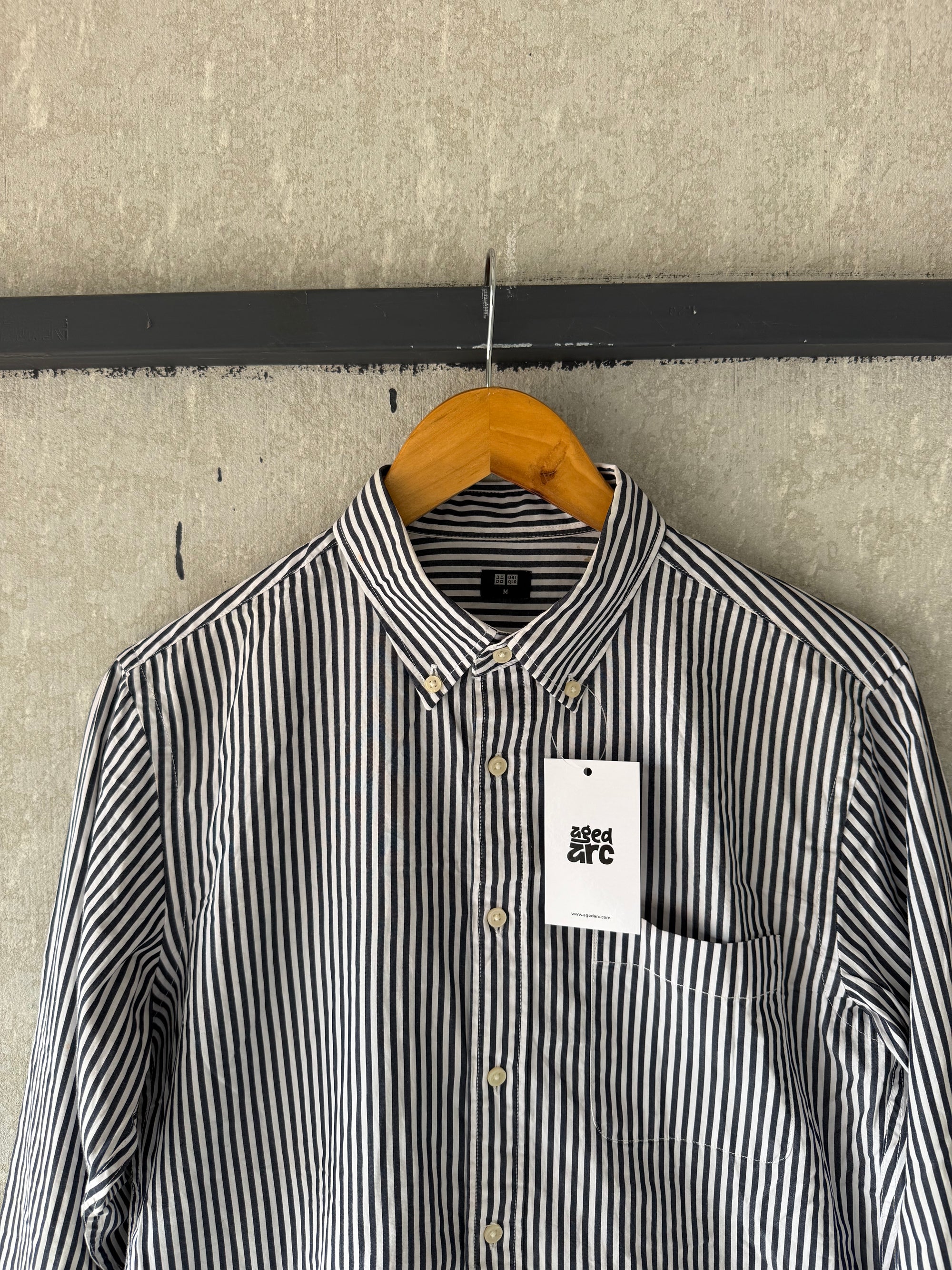 UNIQLO STRIPED SHIRT ST196 - XS