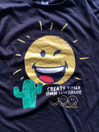 SMILEY WORLD PRINTED TEE - L