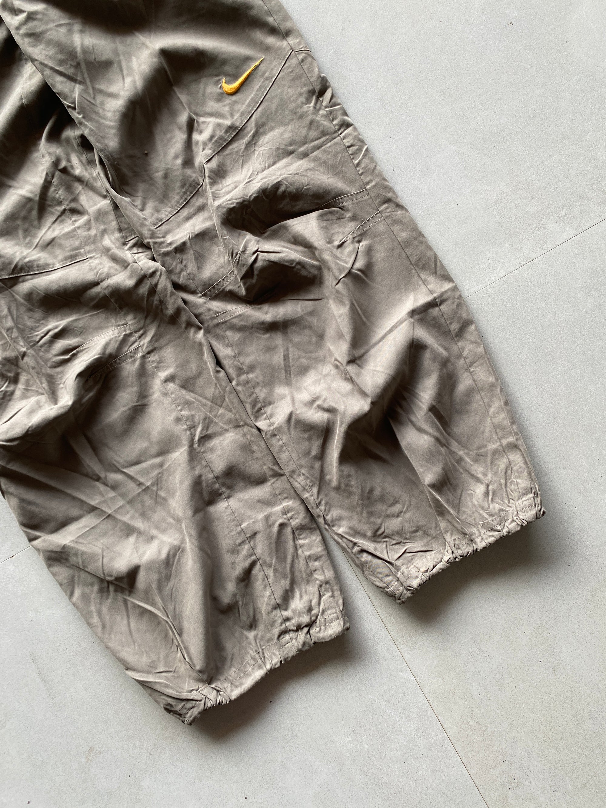90s NIKE TRACK PANT -