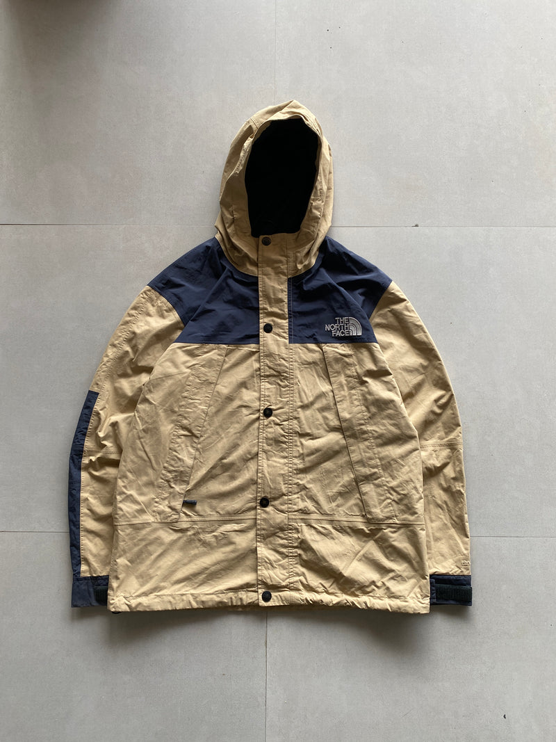THE NORTH FACE HYVENT JACKET - L