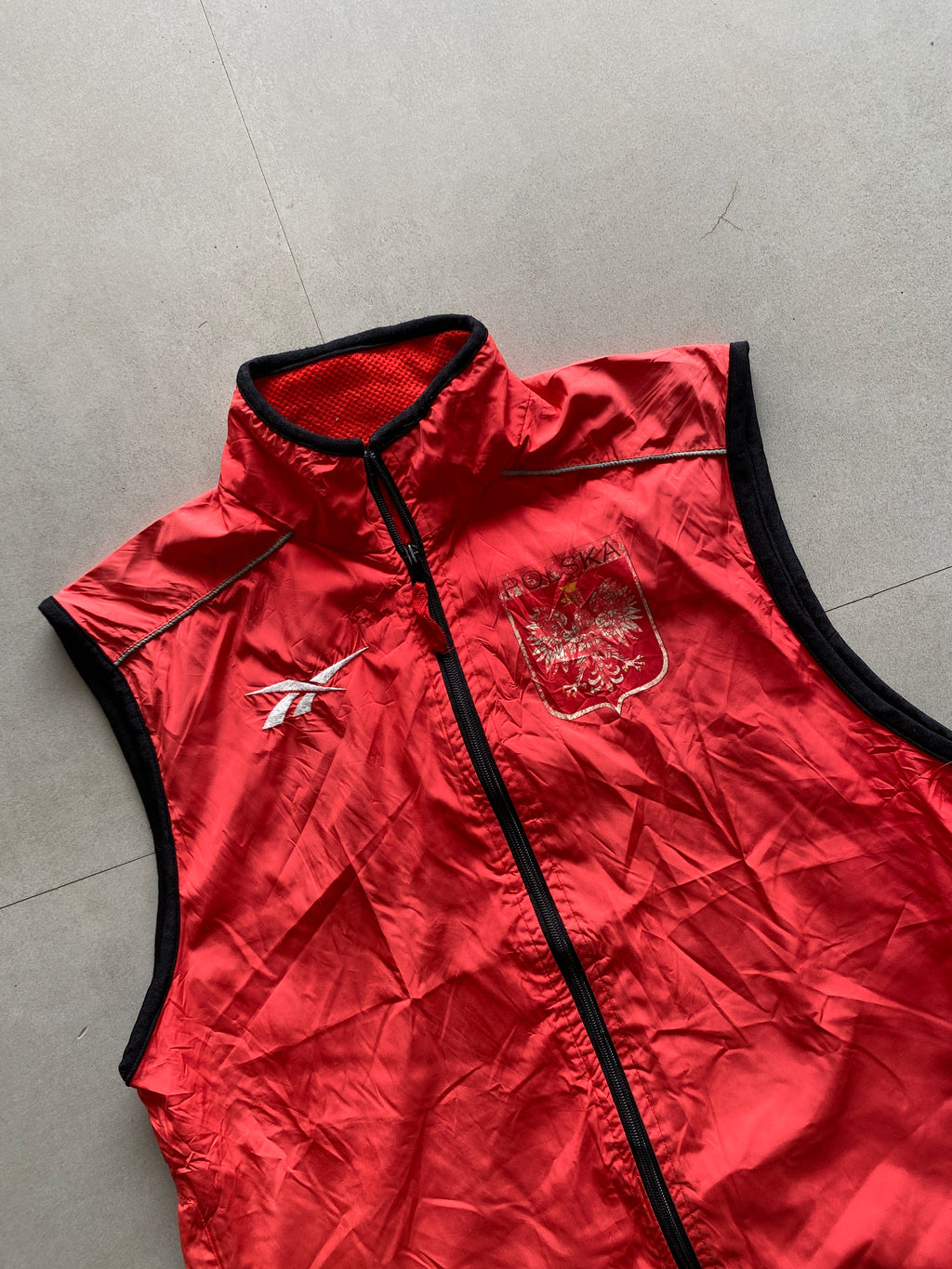 SLEEVELESS JACKET - S