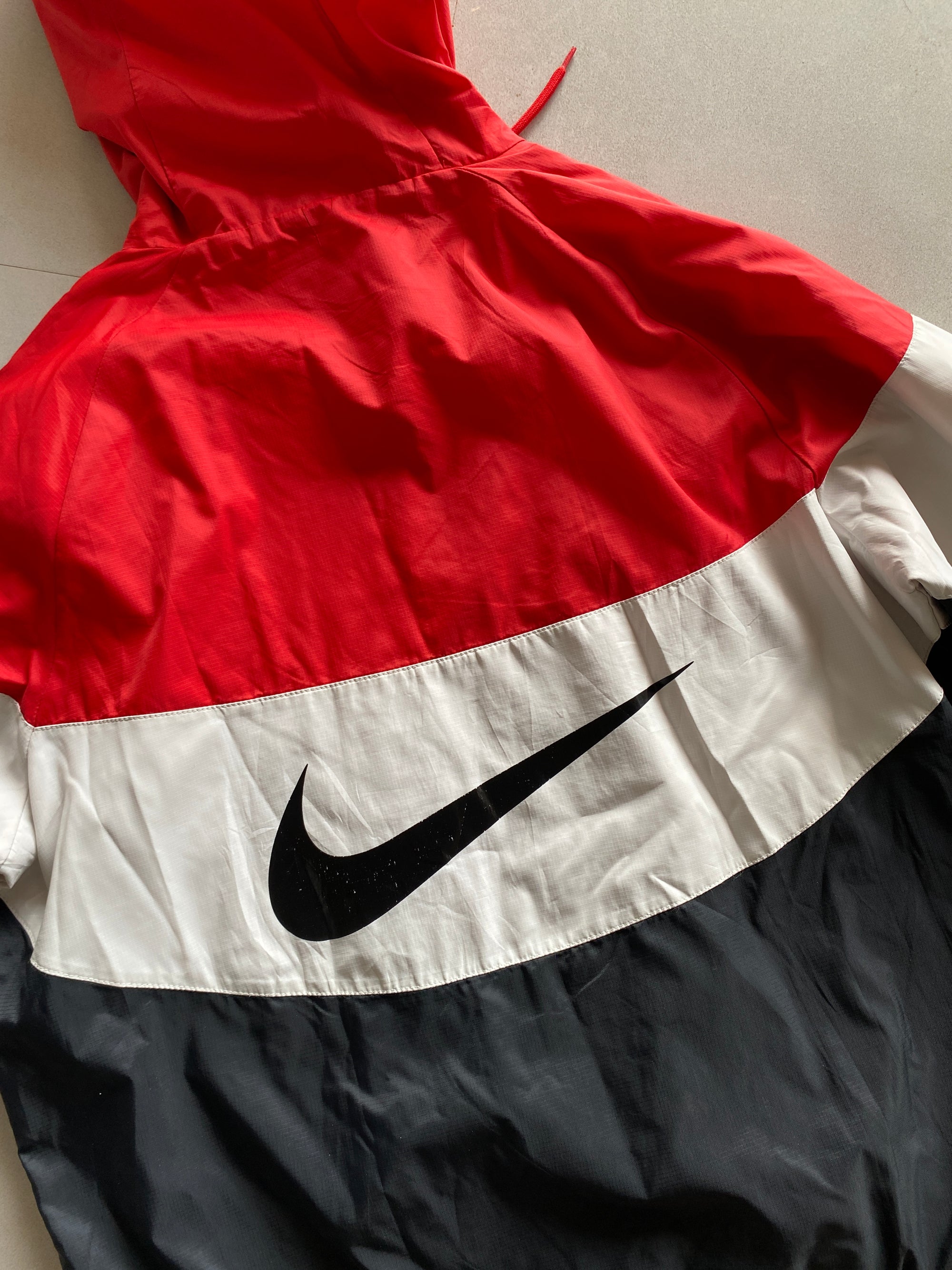 NIKE BIG LOGO JACKET - L