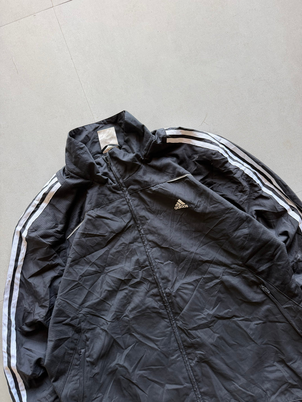 ADIDAS STRIPED JACKET - XL