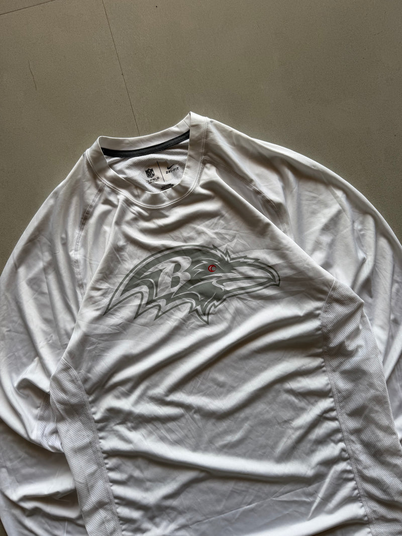 NIKE NFL FULL SLEEVE TEE - M