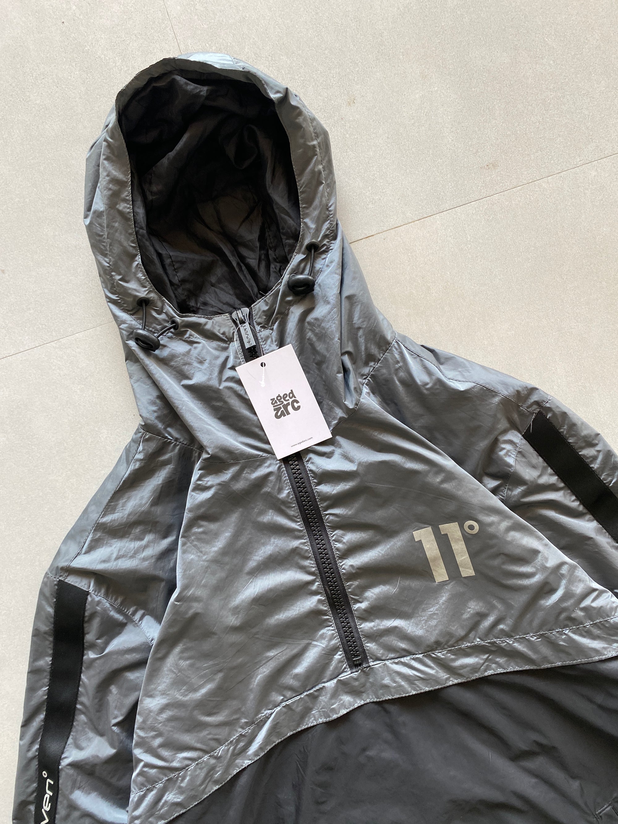 ELEVEN QUARTER ZIP JACKET - L