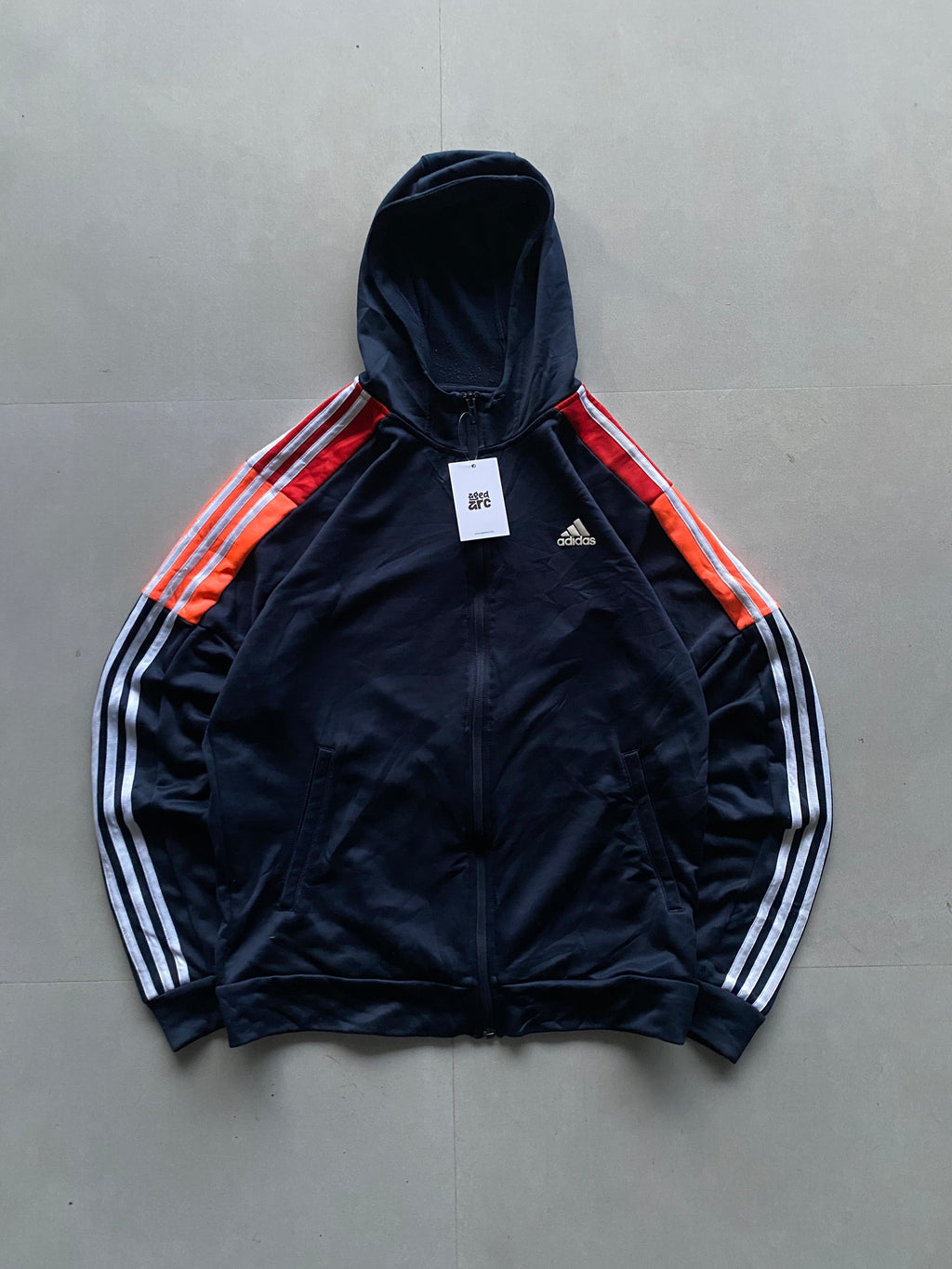 VINTAGE ADIDAS JACKET - L