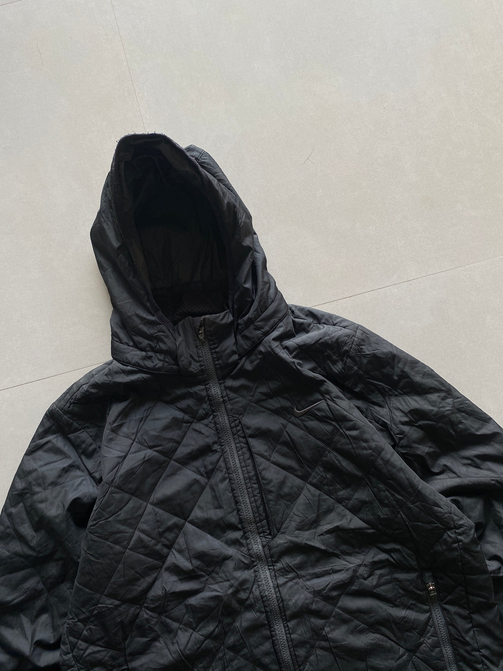 NIKE LIGHT WEIGHT PADDED JACKET - XL