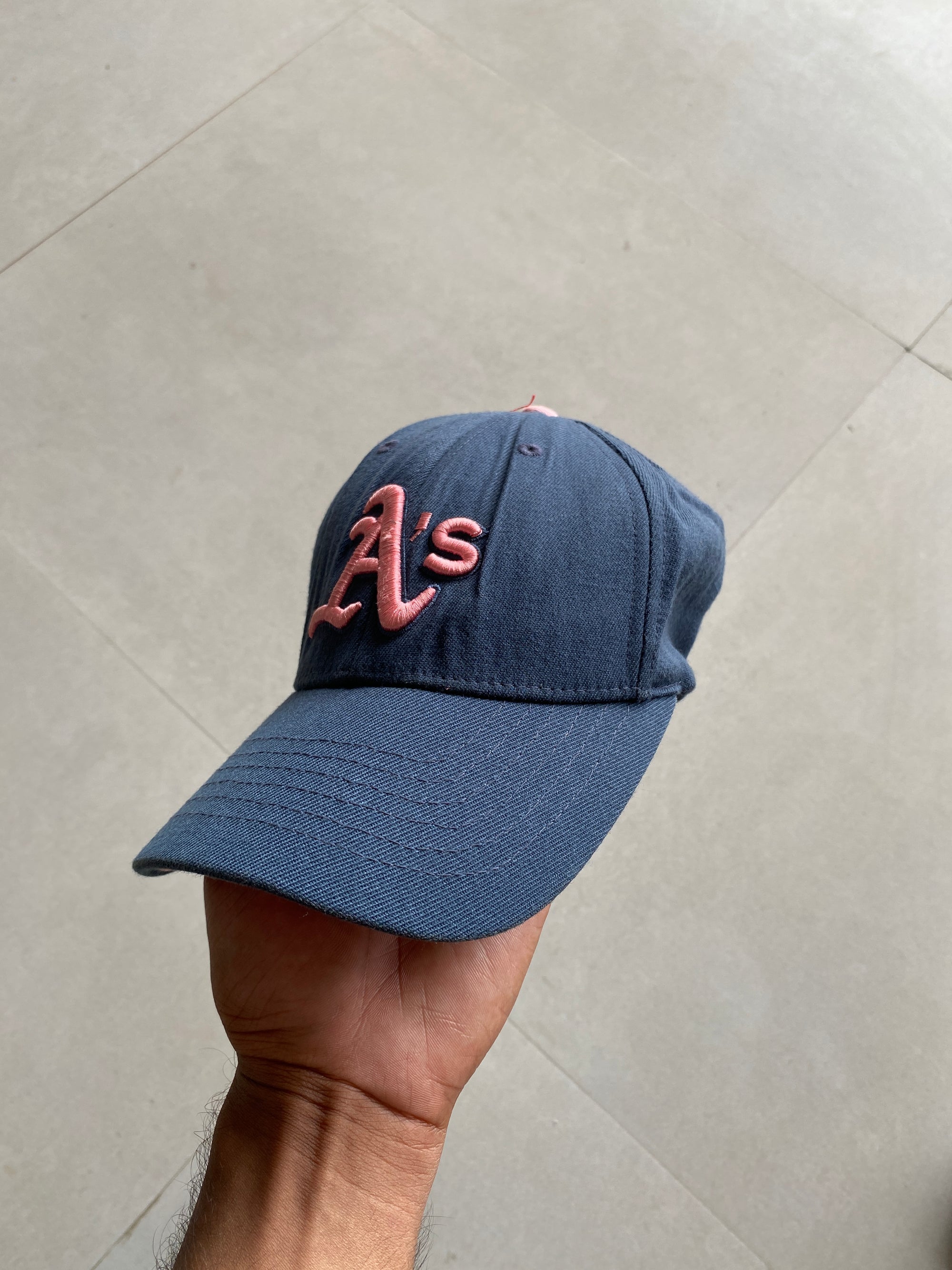 BASE BALL CAP