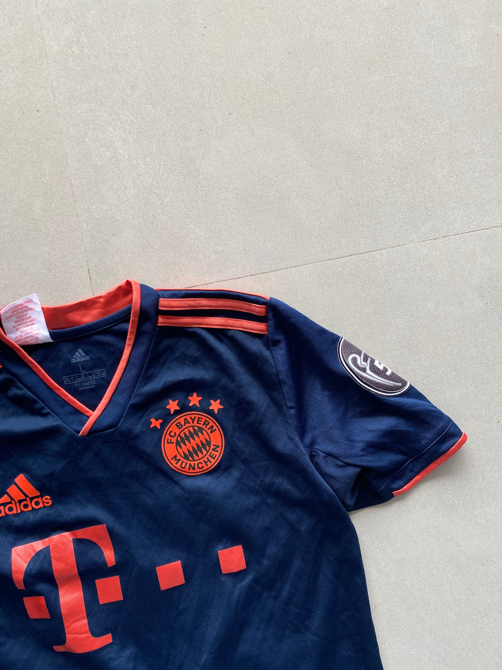 2019 ADIDAS BAYERN JERSEY - XS