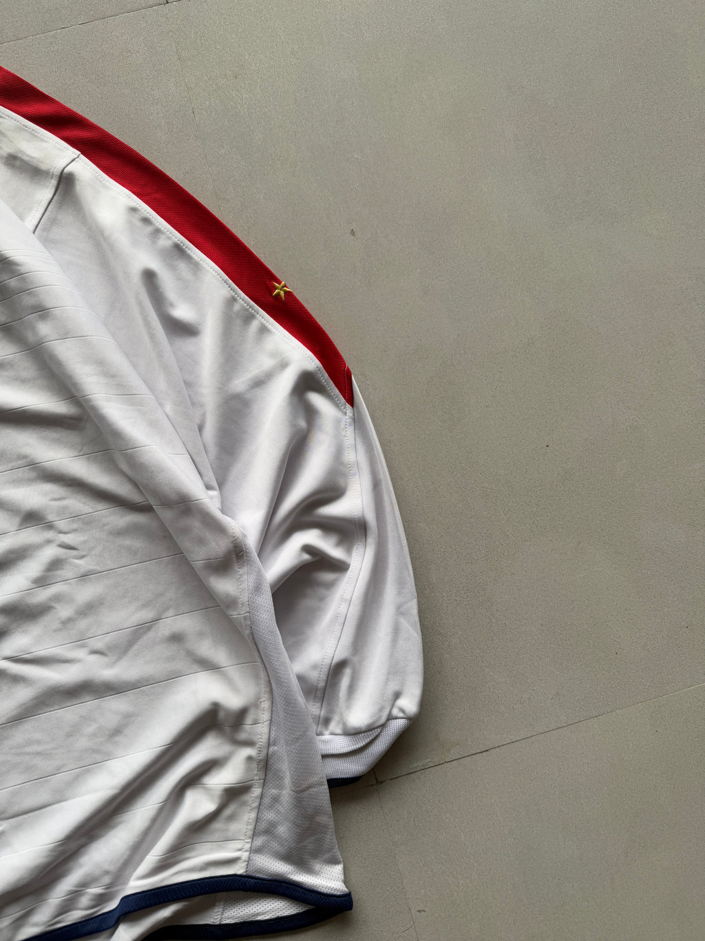 2003 UMBRO ENGLAND LONG SLEEVE JERSEY - L