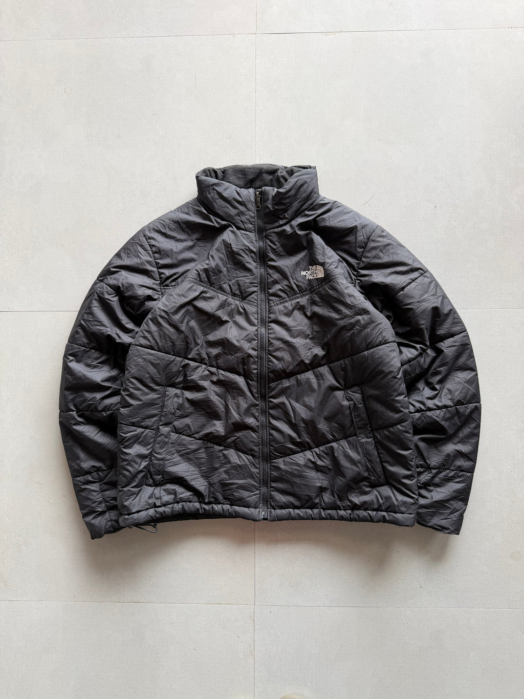 THE NORTH FACE PUFFER JACKET - L