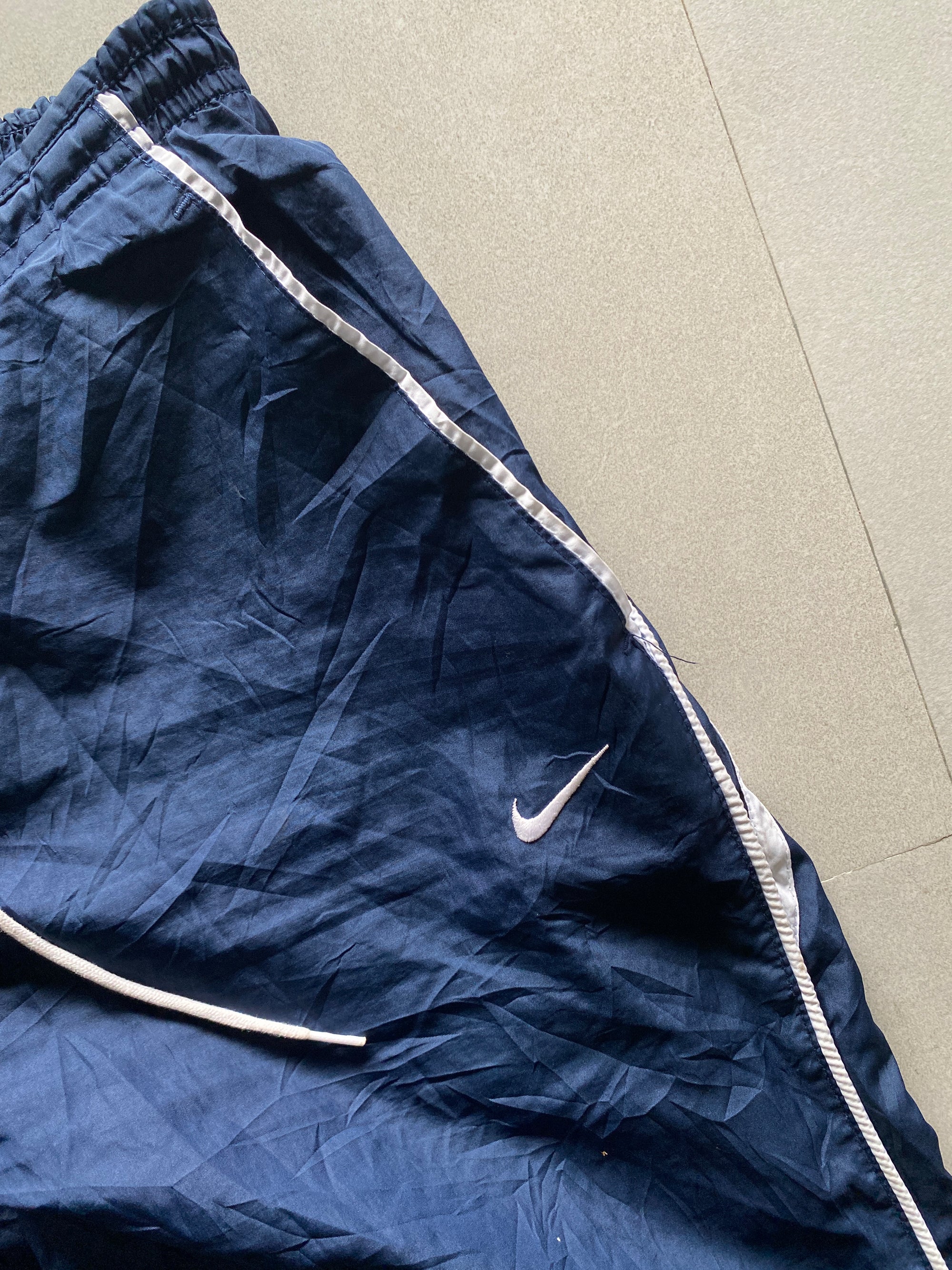 VINTAGE NIKE BAGGY TRACK PANT - S