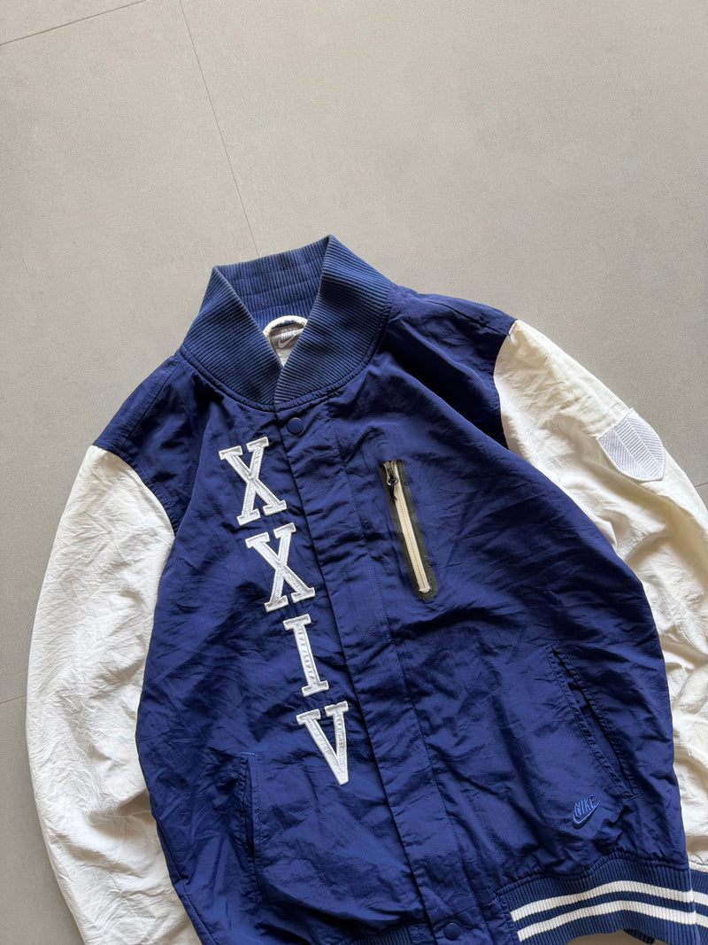 VINTAGE NIKE VARSITY JACKET - S