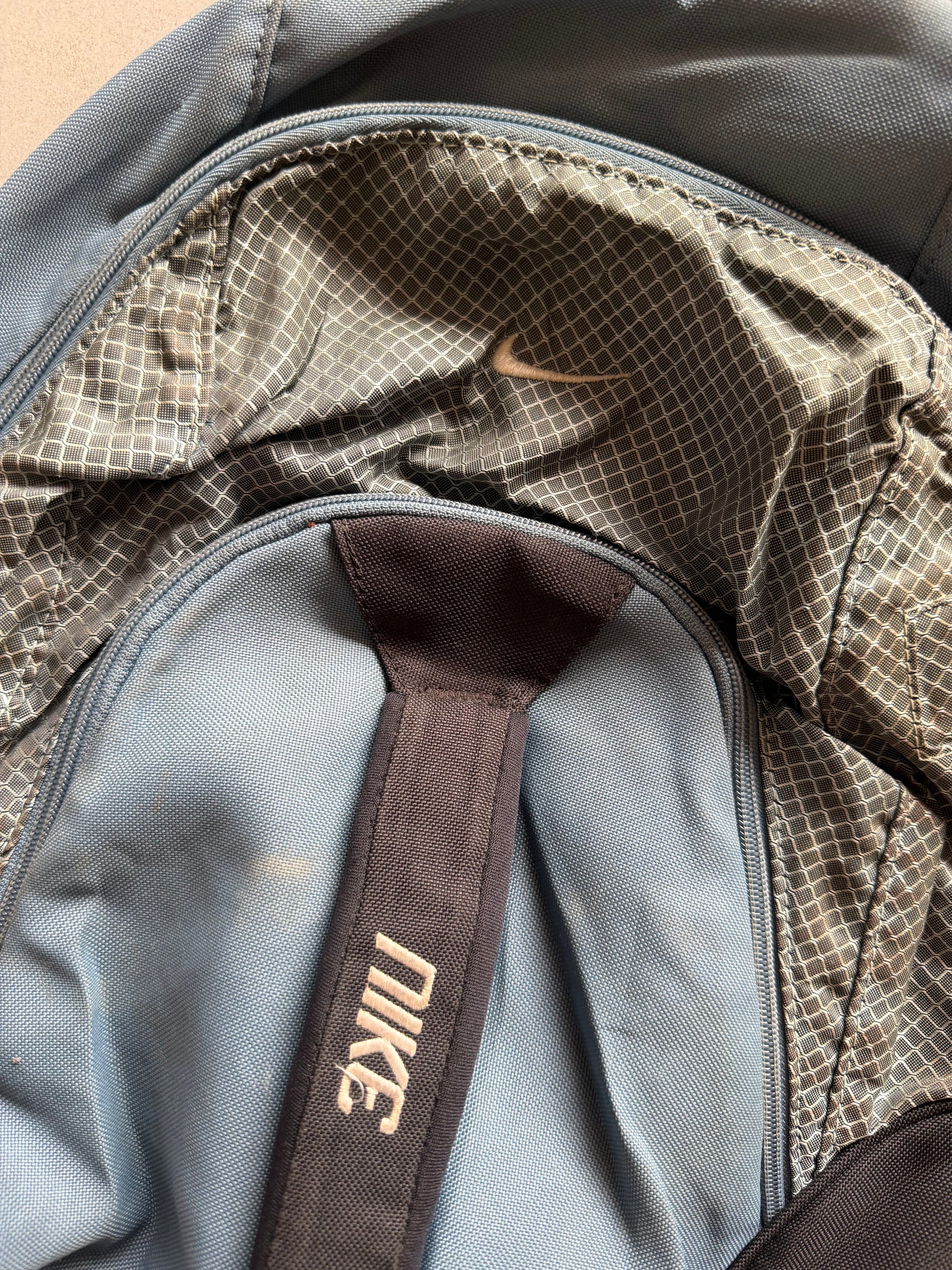 00S NIKE BAG