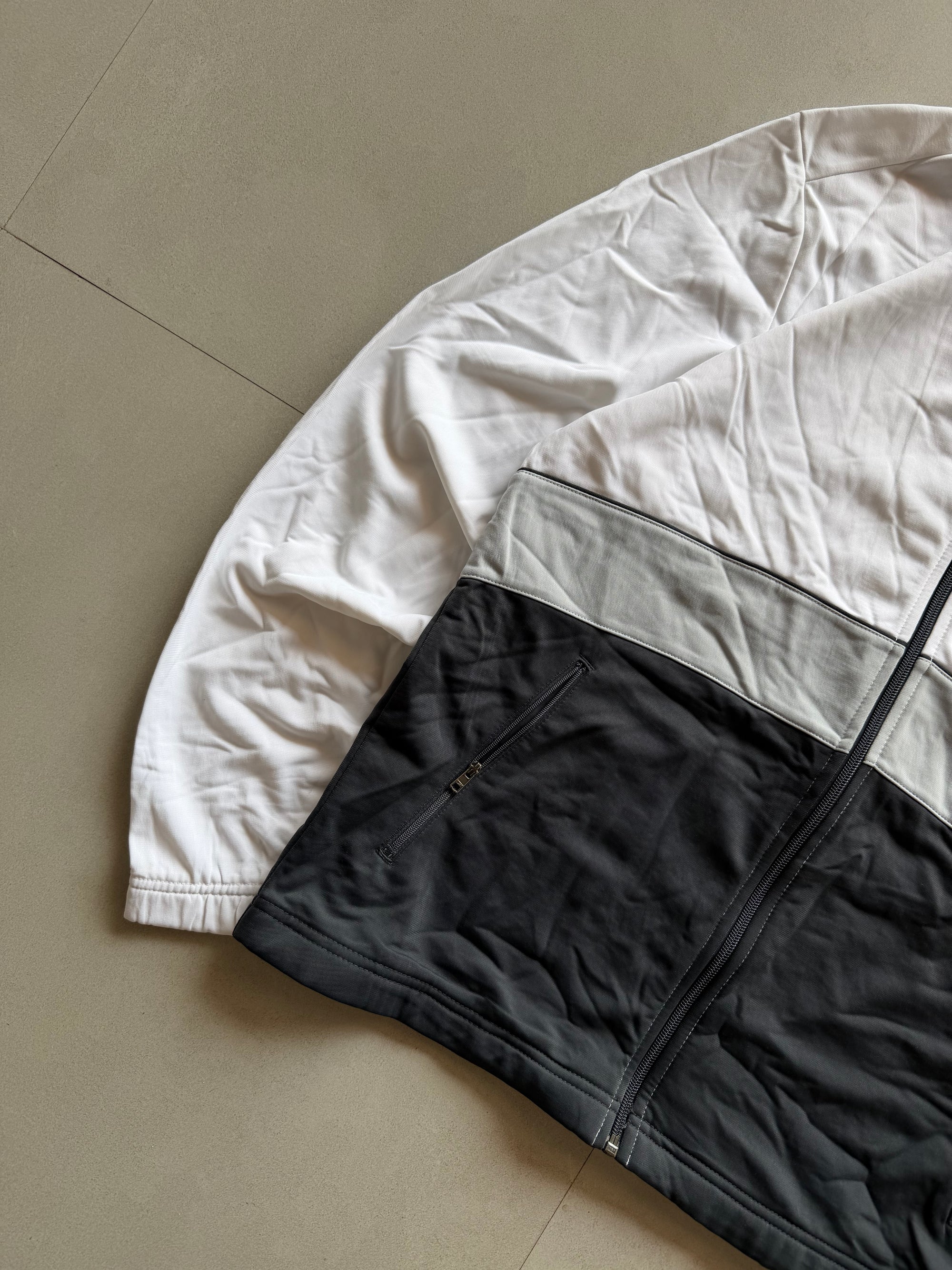 OOS NIKE JACKET - M