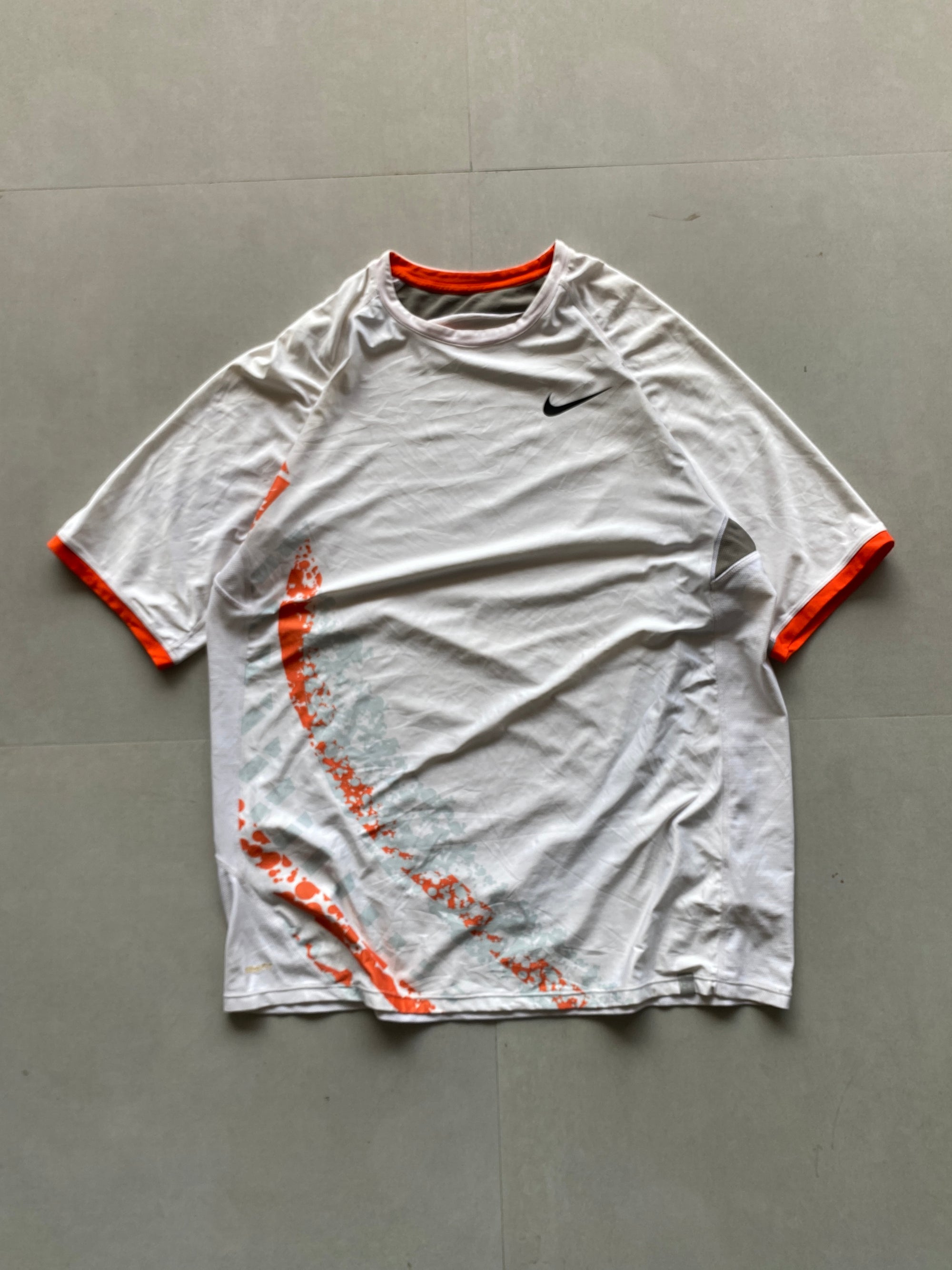 NIKE DRI-FIT TEE - XL