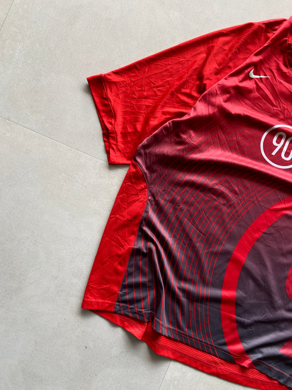 NIKE TOTAL 90 DRI FIT TEE - L