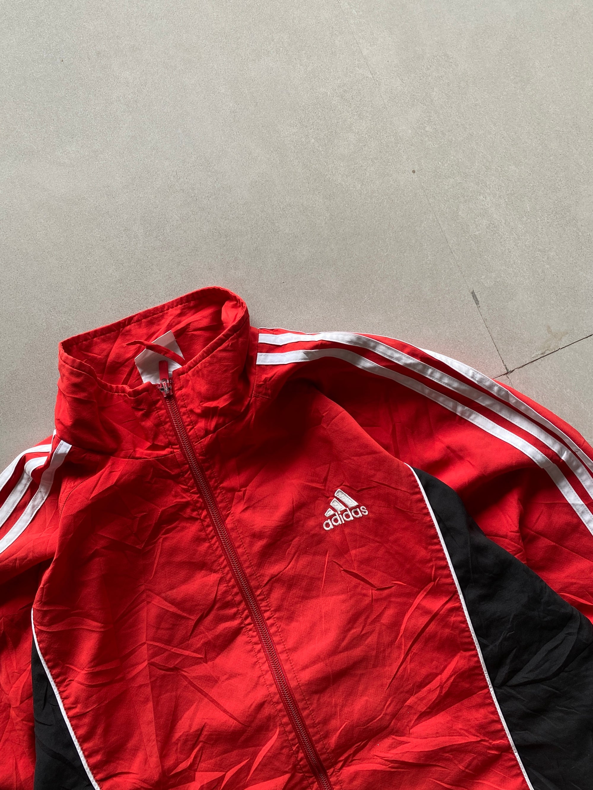ADIDAS JACKET - L
