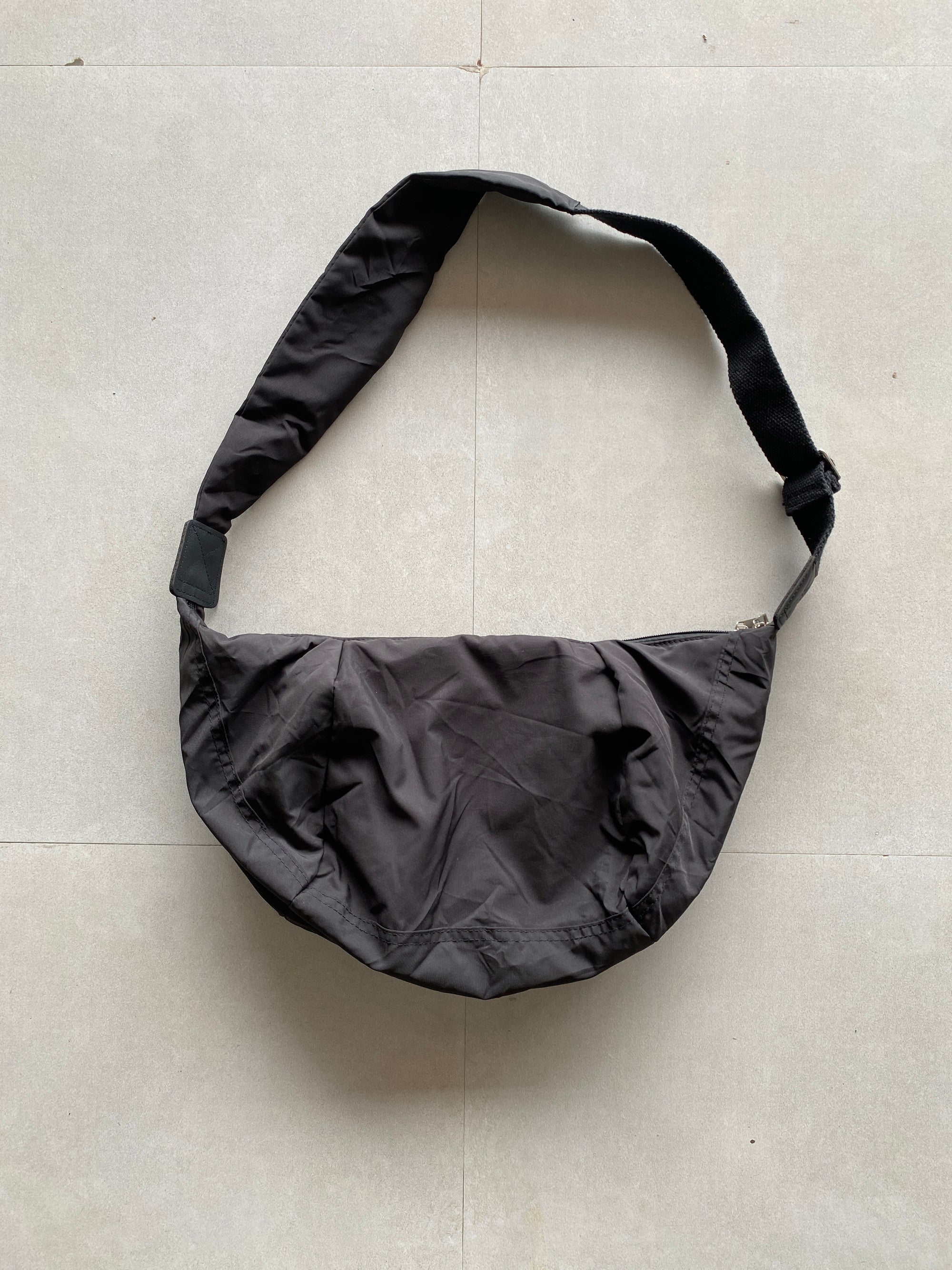 KOREAN SLING BAG